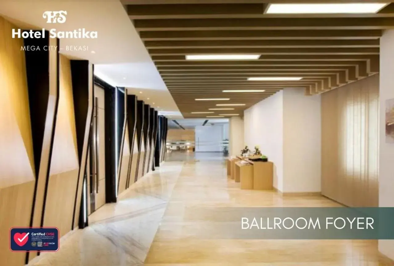 Meeting/conference room, Lobby/Reception in Hotel Santika Mega City - Bekasi