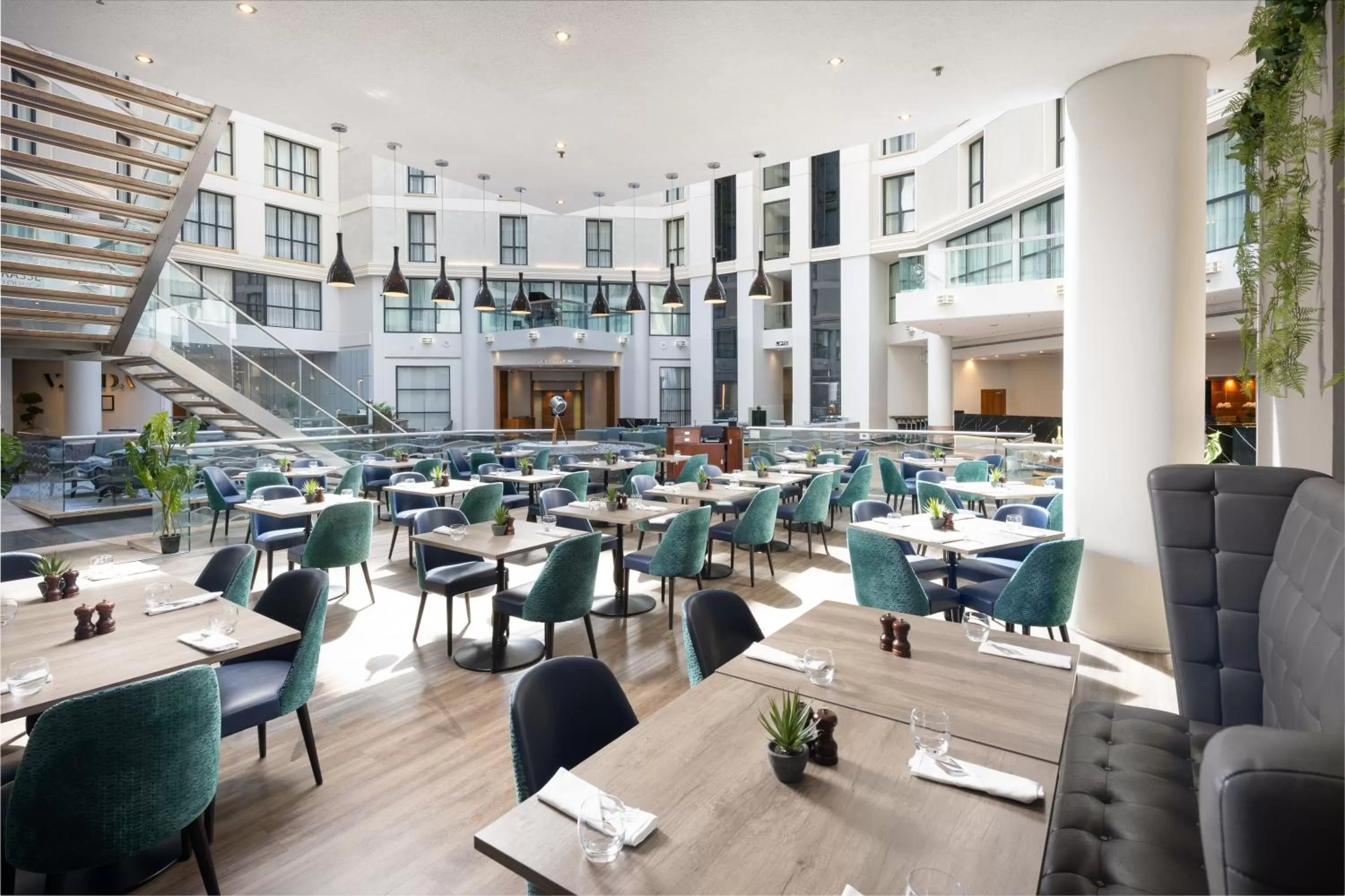 Restaurant/places to eat in Sofitel London Gatwick