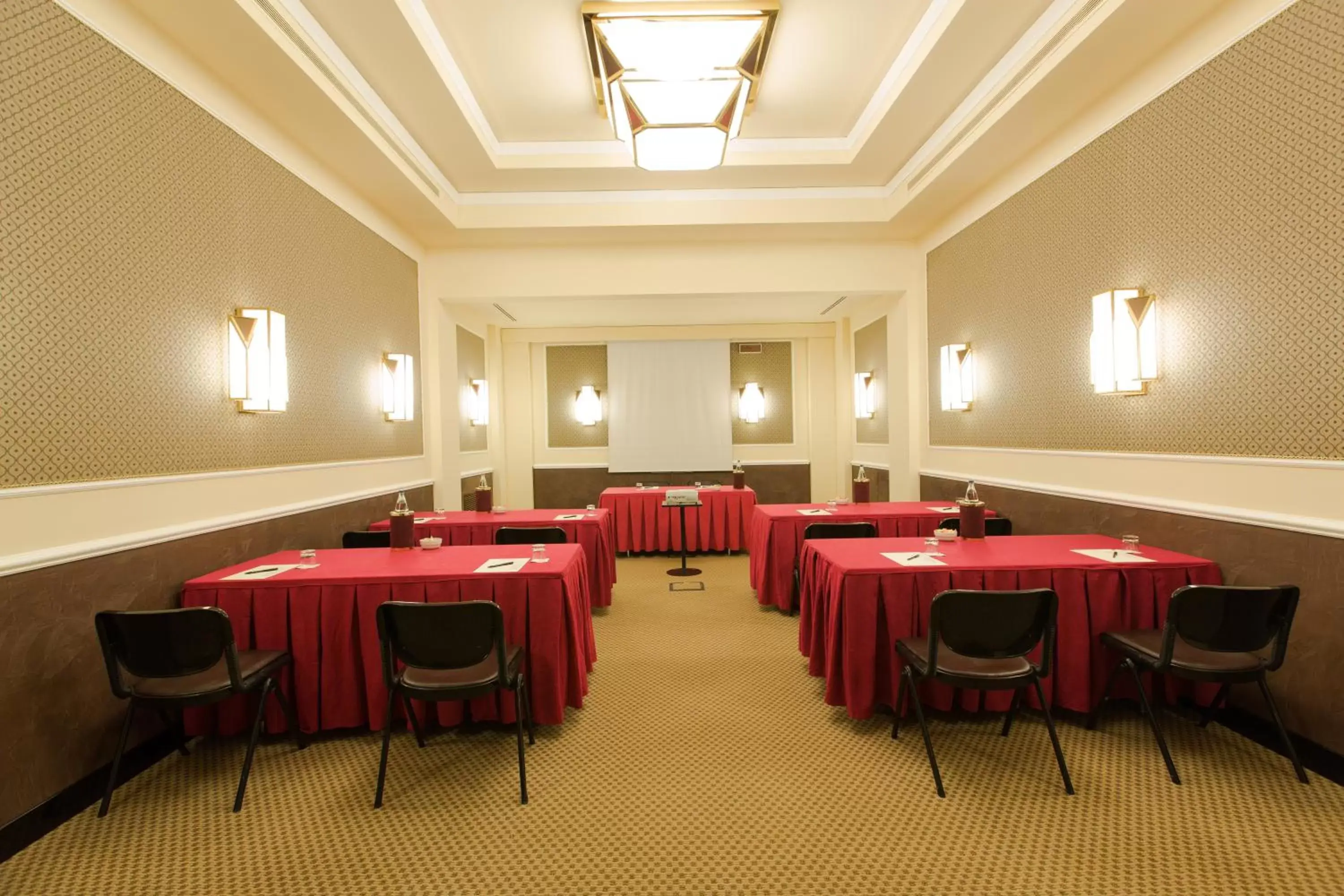 Business facilities in Doria Grand Hotel