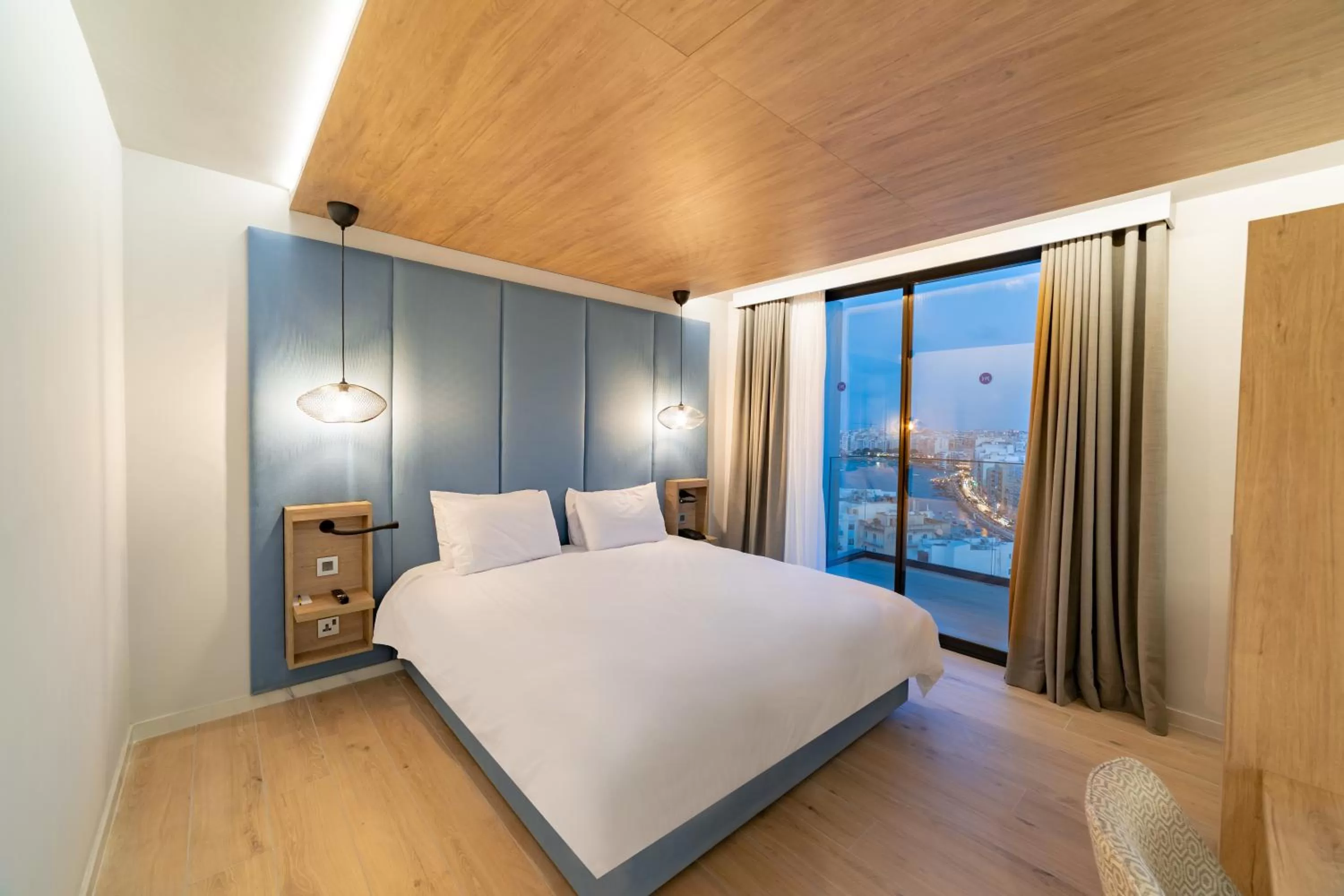 Bed in Mercure St. Julian's Malta