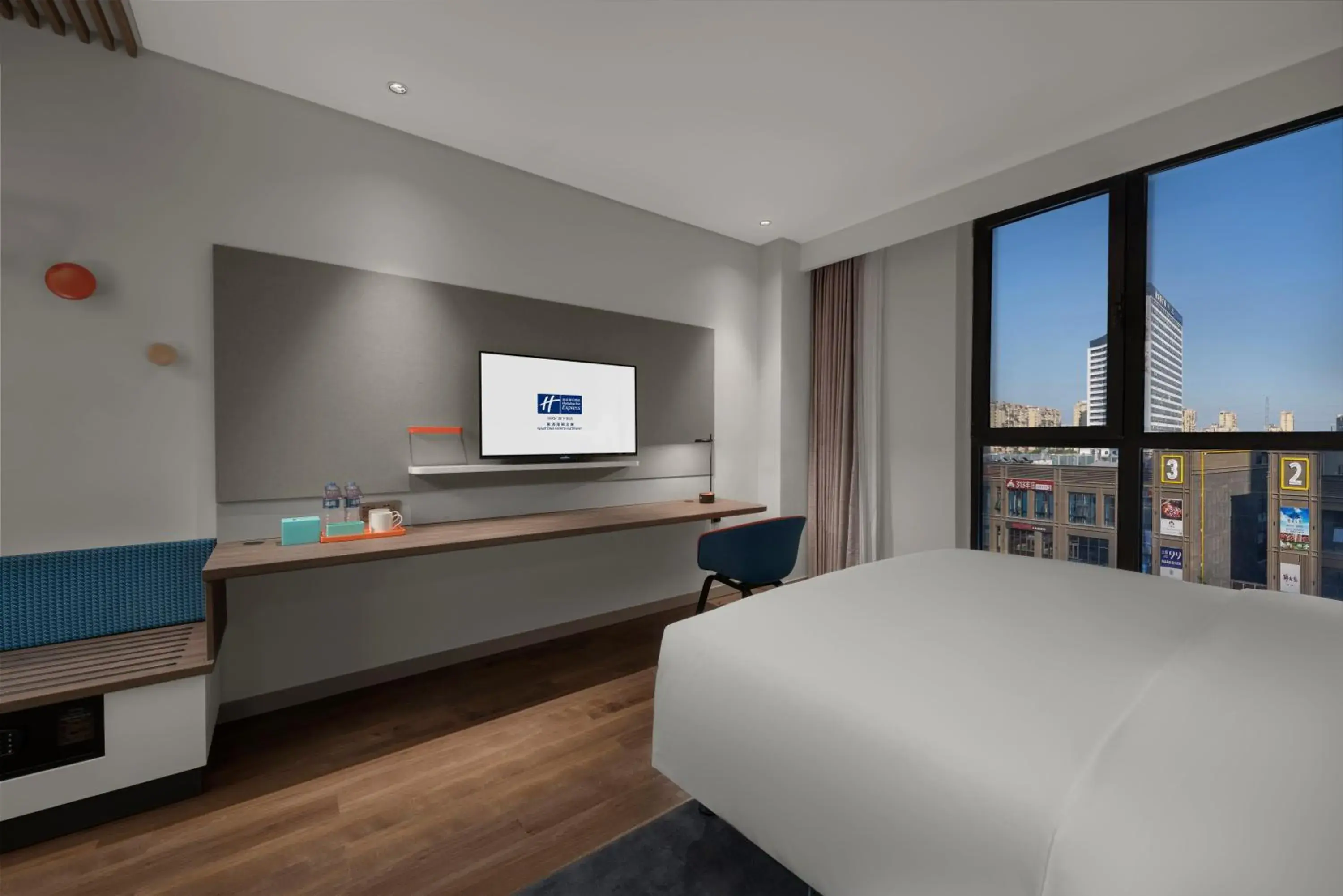 Bed in Holiday Inn Express Nantong North Gateway by IHG Bed in Holiday Inn Express Nantong North Gateway by IHG