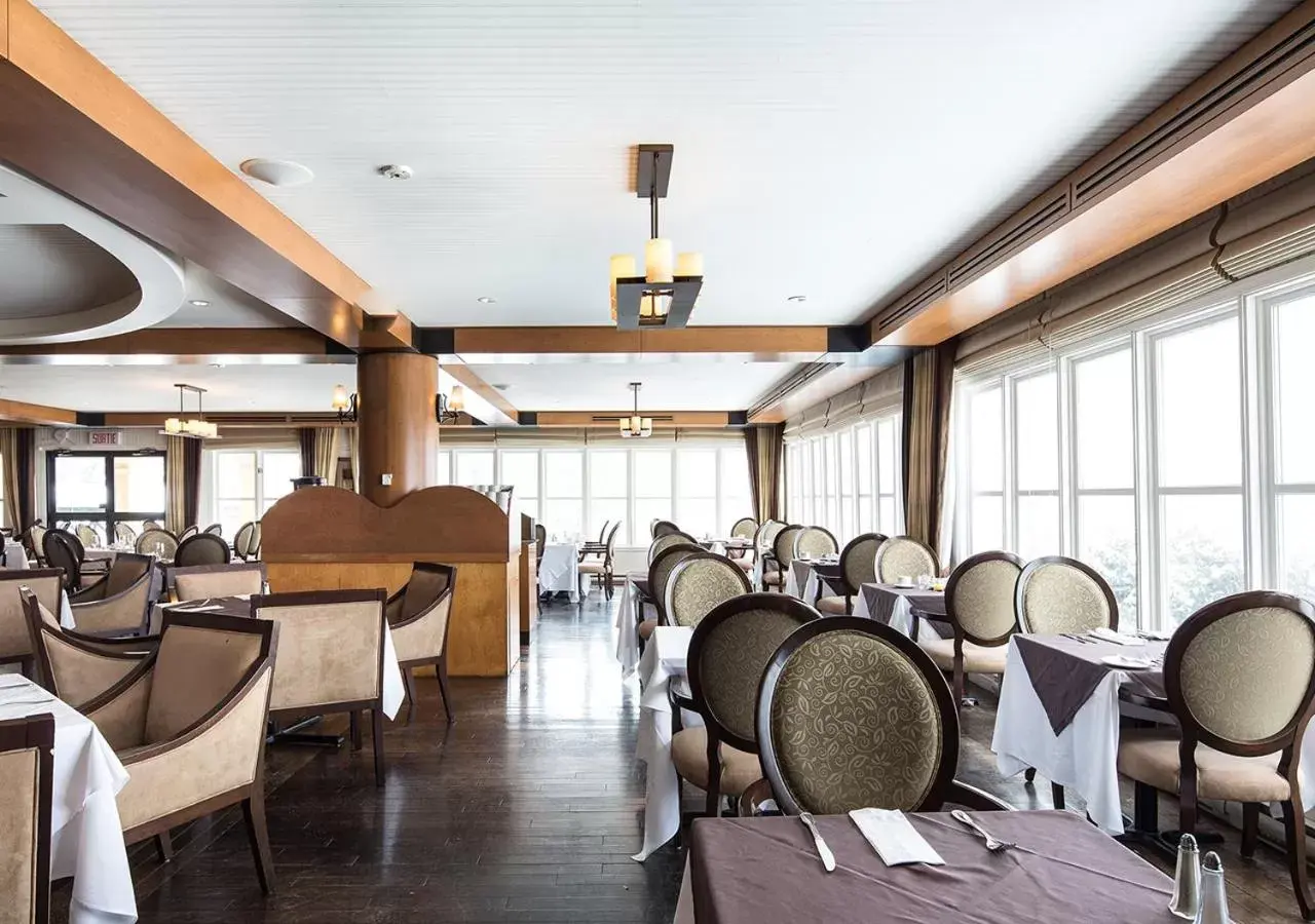 Restaurant/Places to Eat in Hotel Chateau Bromont