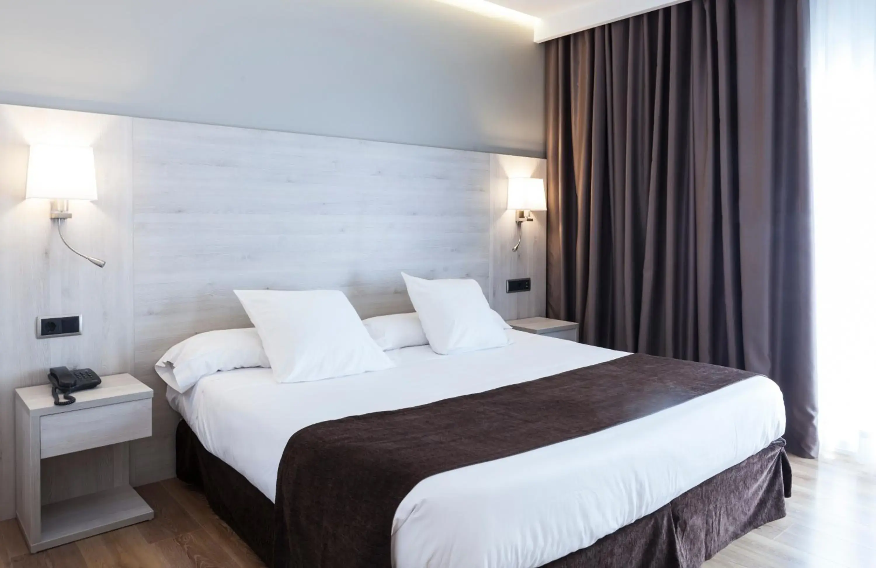 Bed in Hotel Helios Lloret