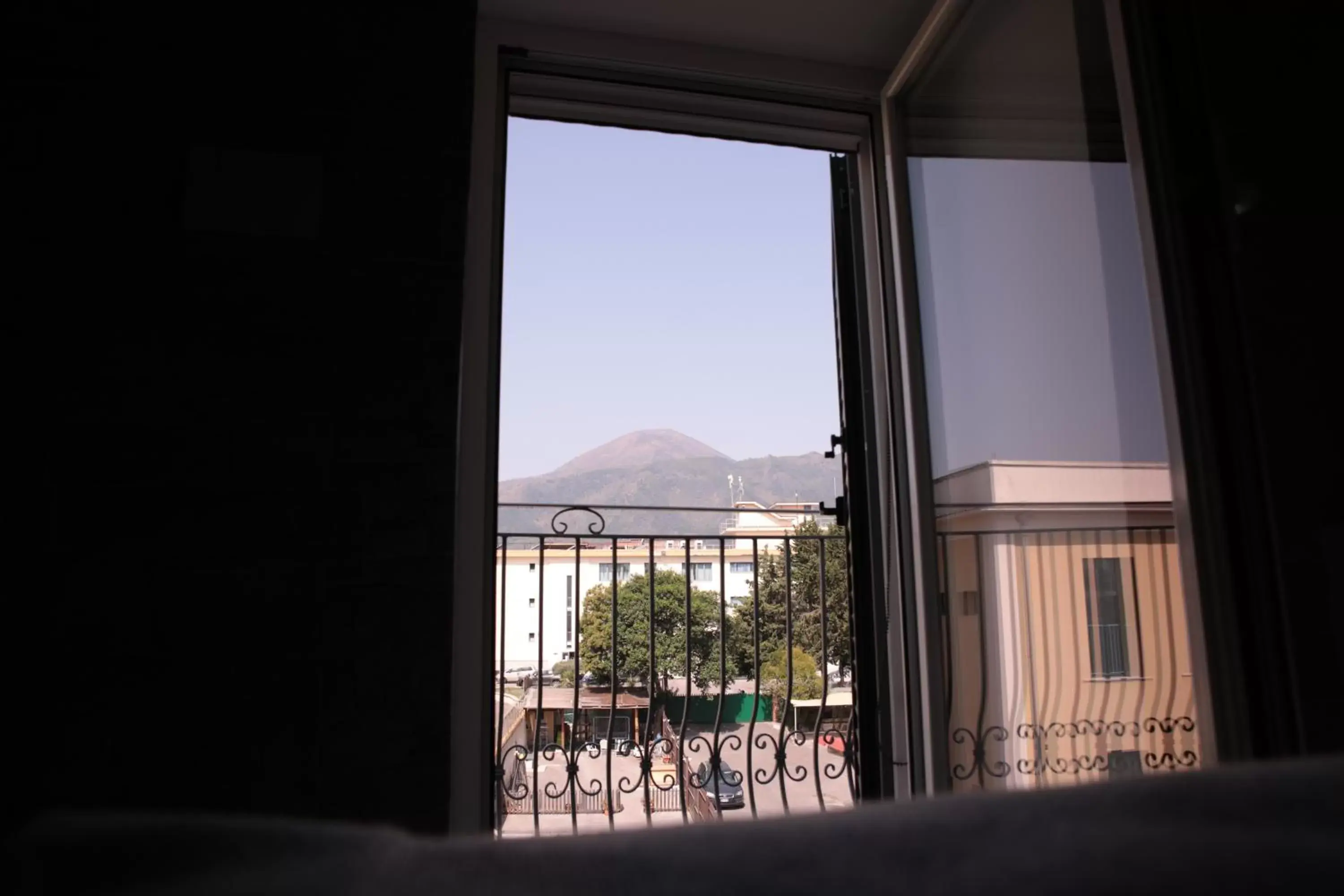 Balcony/Terrace, Mountain View in Palazzo Caracciolo del Sole