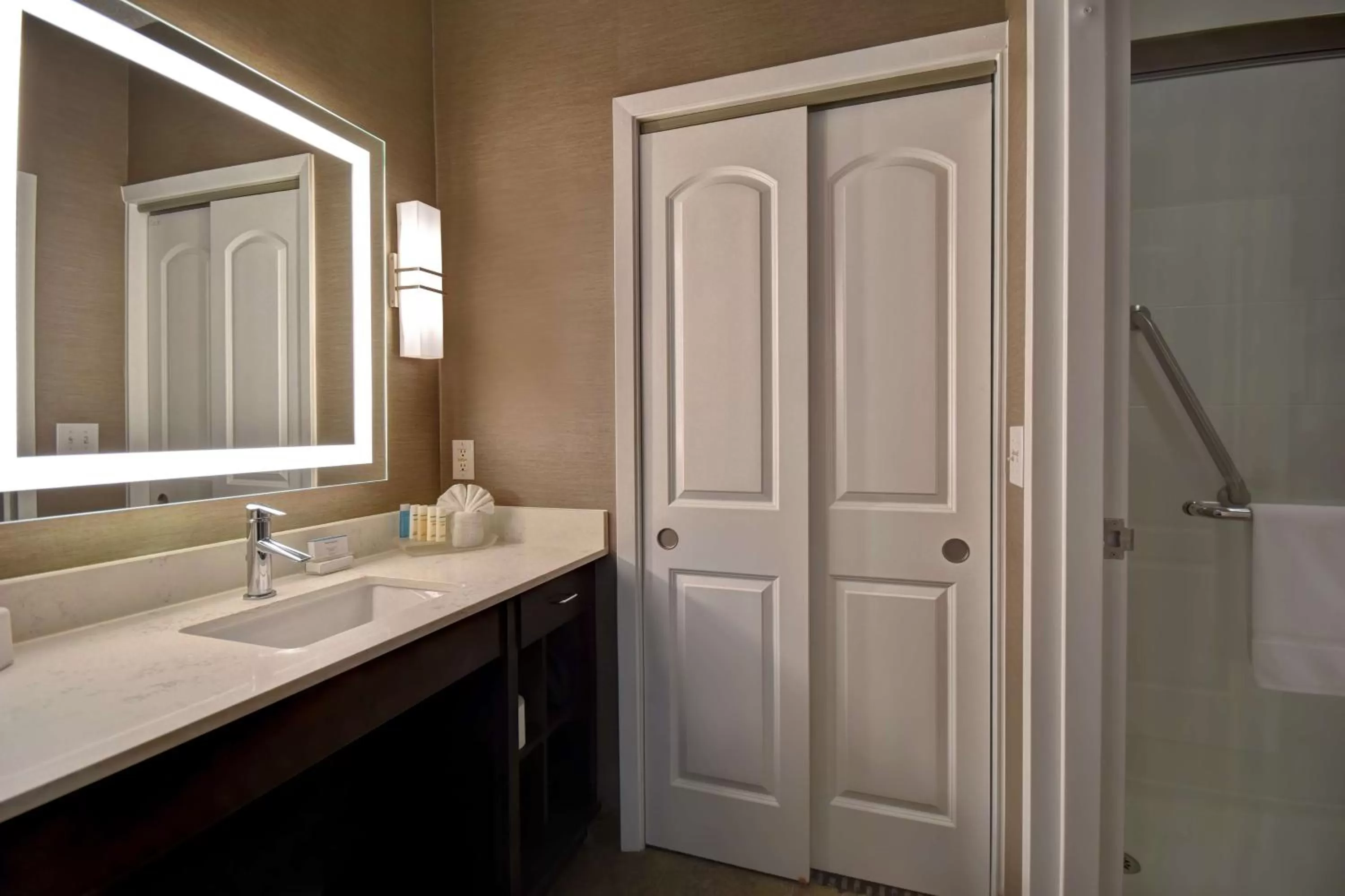 Bathroom in Homewood Suites By Hilton HOU Intercontinental Airport