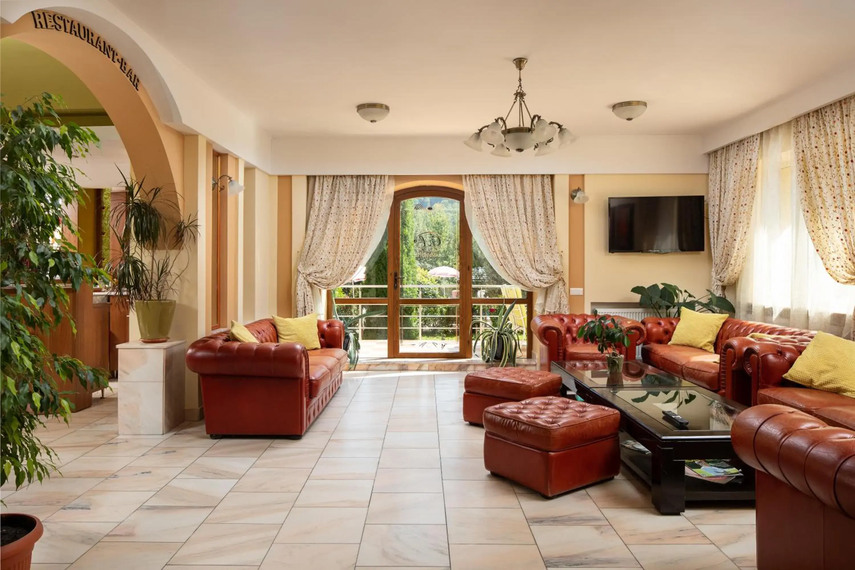 Living room, Seating Area in Grand Hotel