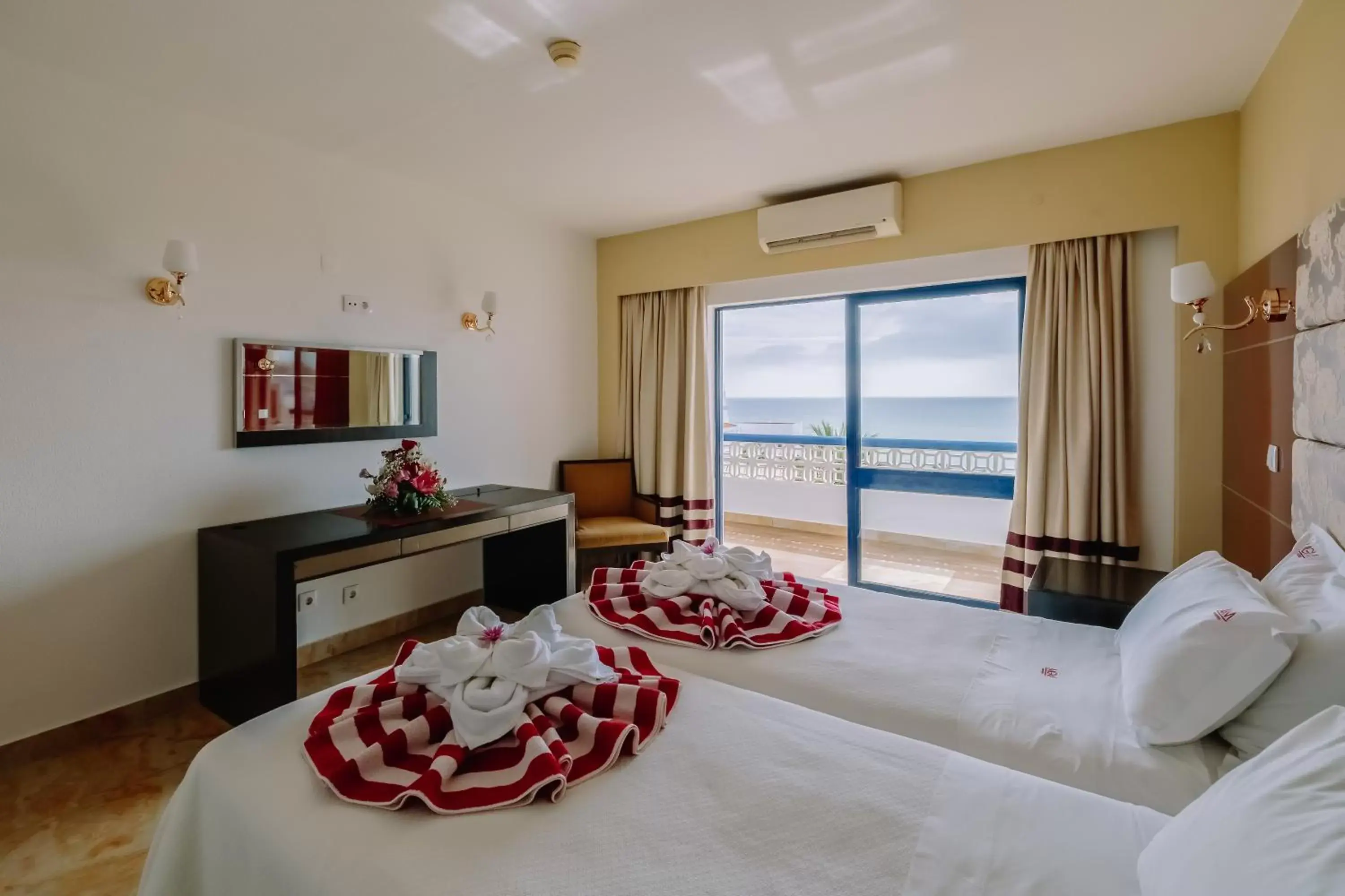 Bed in Grand Muthu Oura View Beach Club