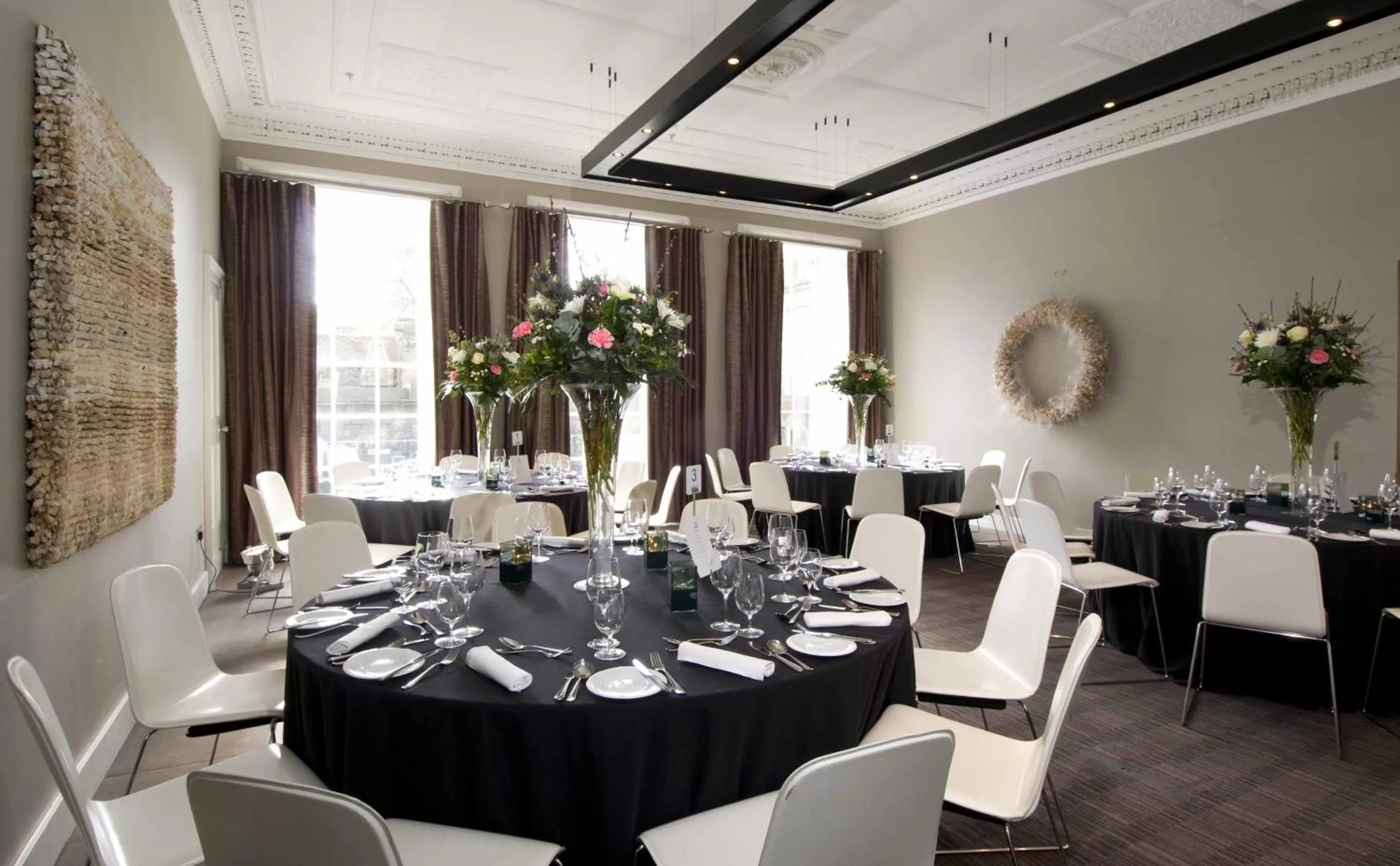 Restaurant/places to eat in Apex Waterloo Place Hotel