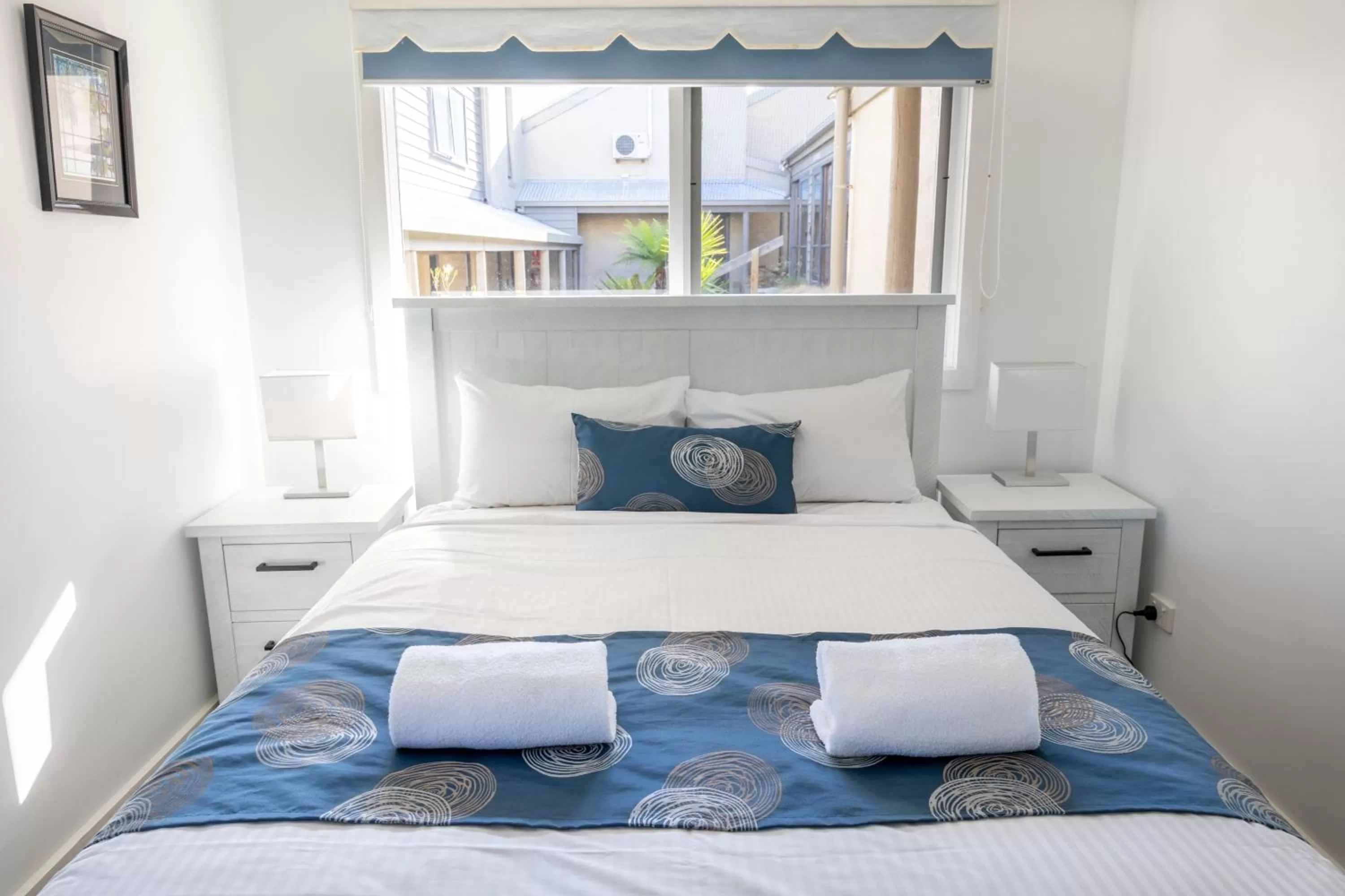 Bed in Whitecrest Eco Apartments Great Ocean Road