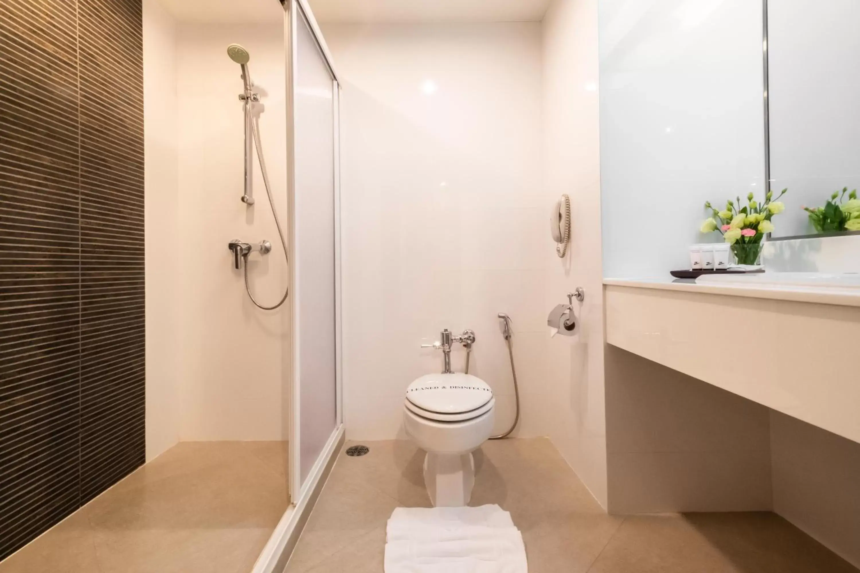 Bathroom in Zenith Sukhumvit Hotel, Bangkok Bathroom in Zenith Sukhumvit Hotel, Bangkok