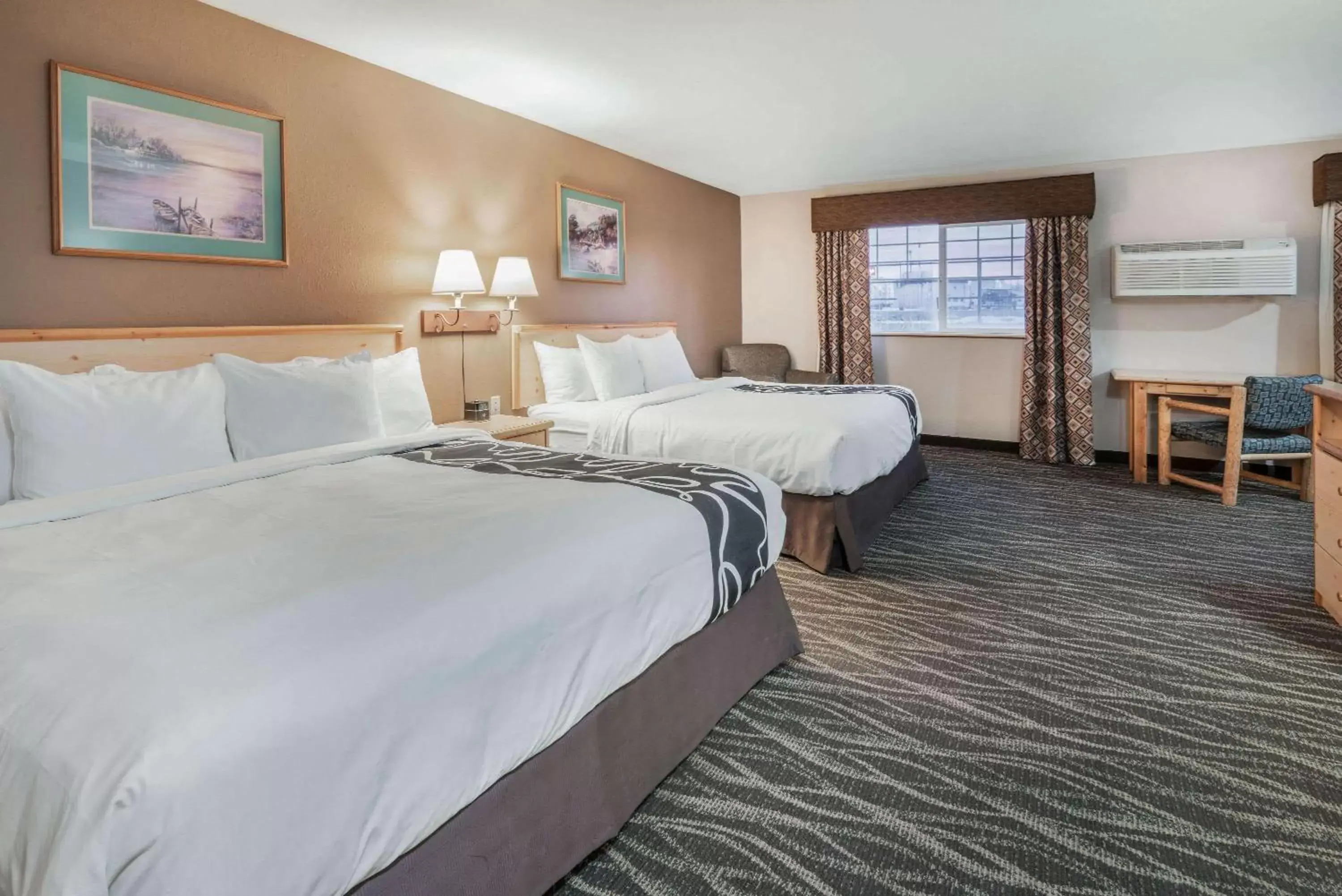 Photo of the whole room, Bed in La Quinta by Wyndham Belgrade - Bozeman Airport