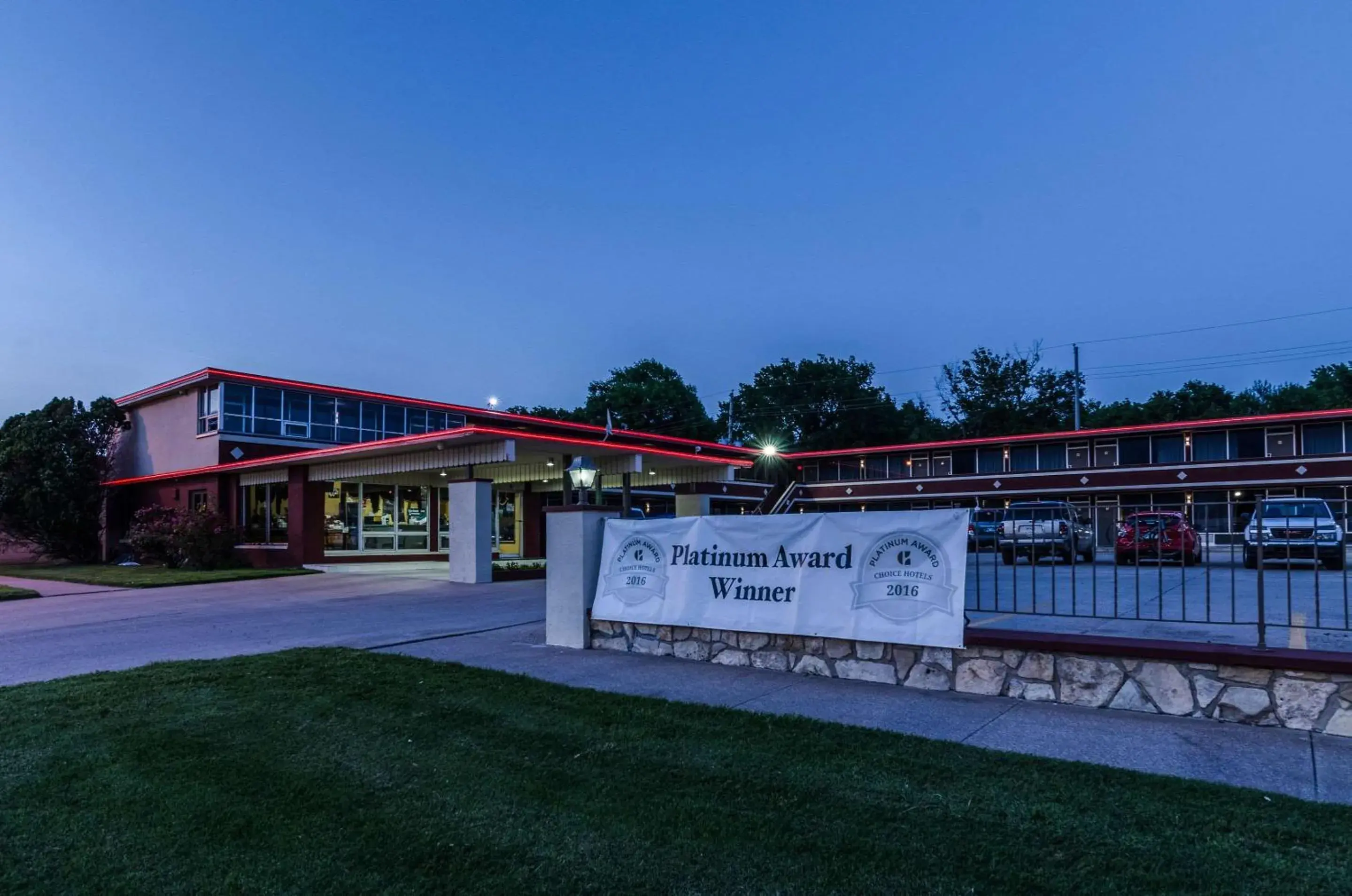 Other, Property Building in Econo Lodge Winfield