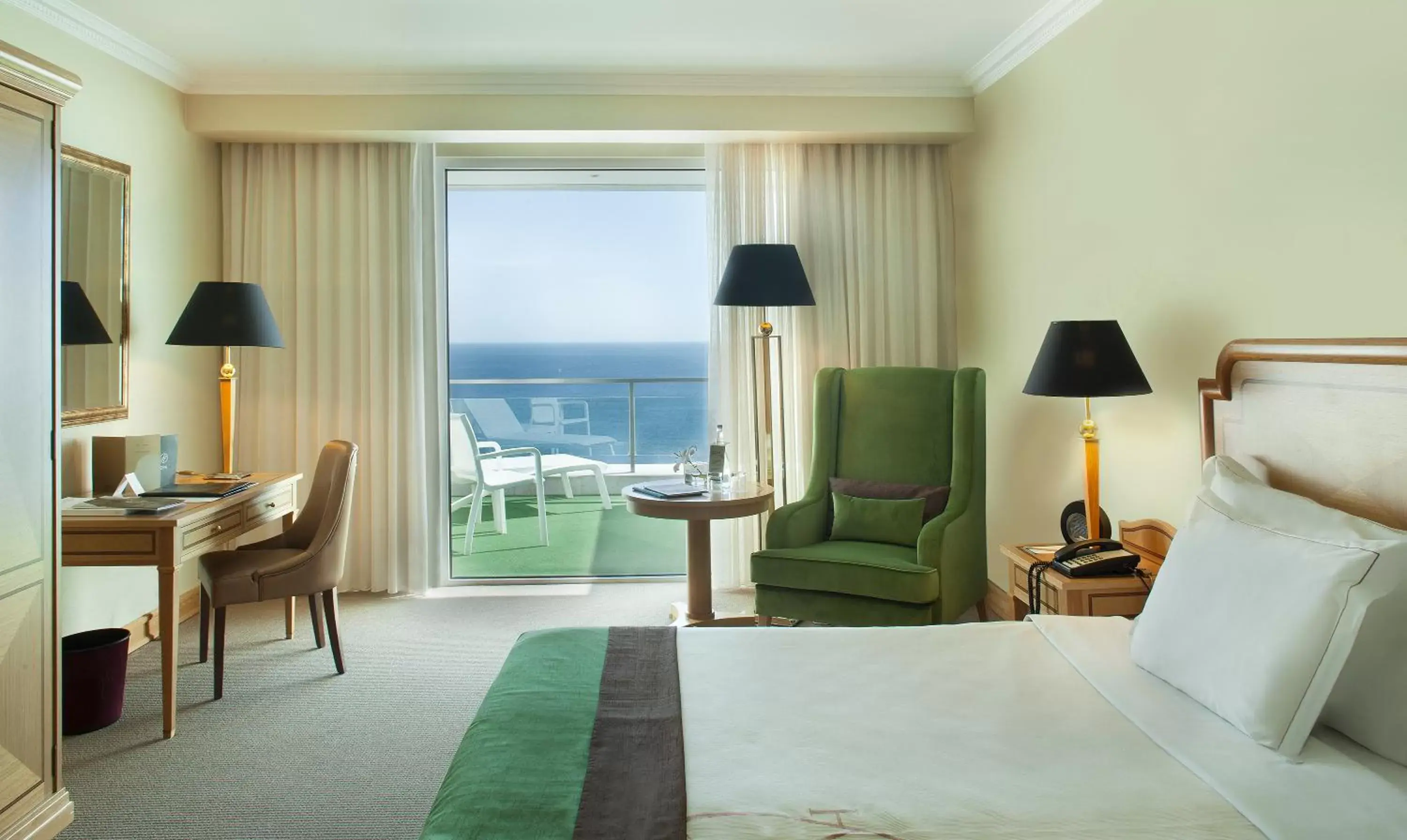 Deluxe Double or Twin Room - single occupancy in Hotel Cascais Miragem Health & Spa Deluxe Double or Twin Room - single occupancy in Hotel Cascais Miragem Health & Spa