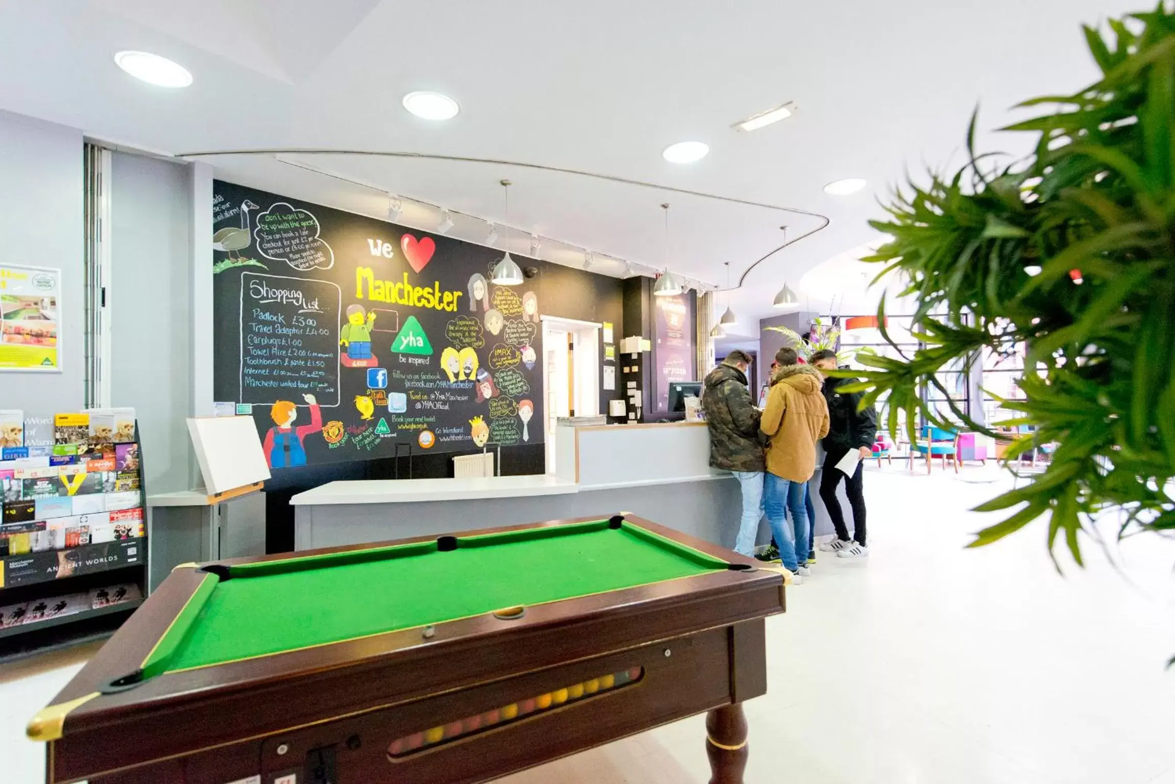 Billiard, Billiards in YHA Manchester Hostel