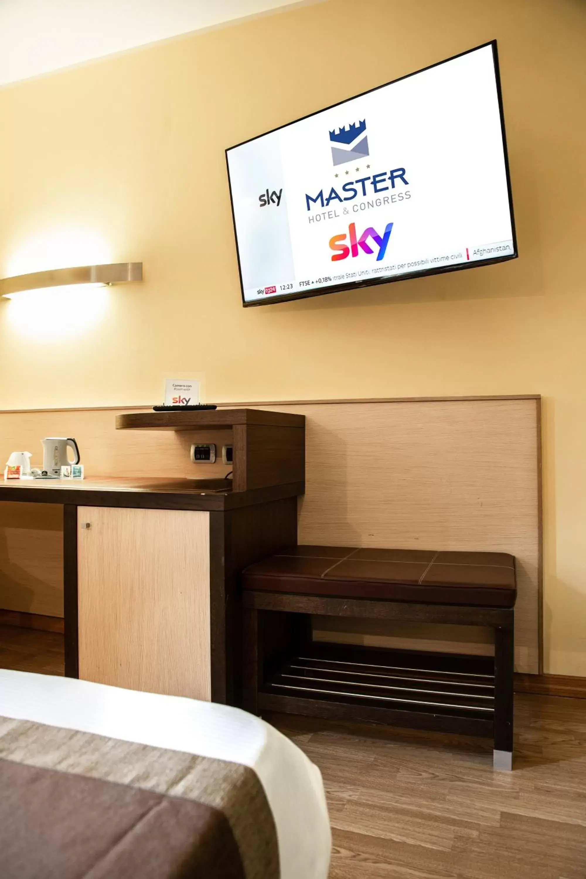 TV and multimedia, TV/Entertainment Center in Hotel Master