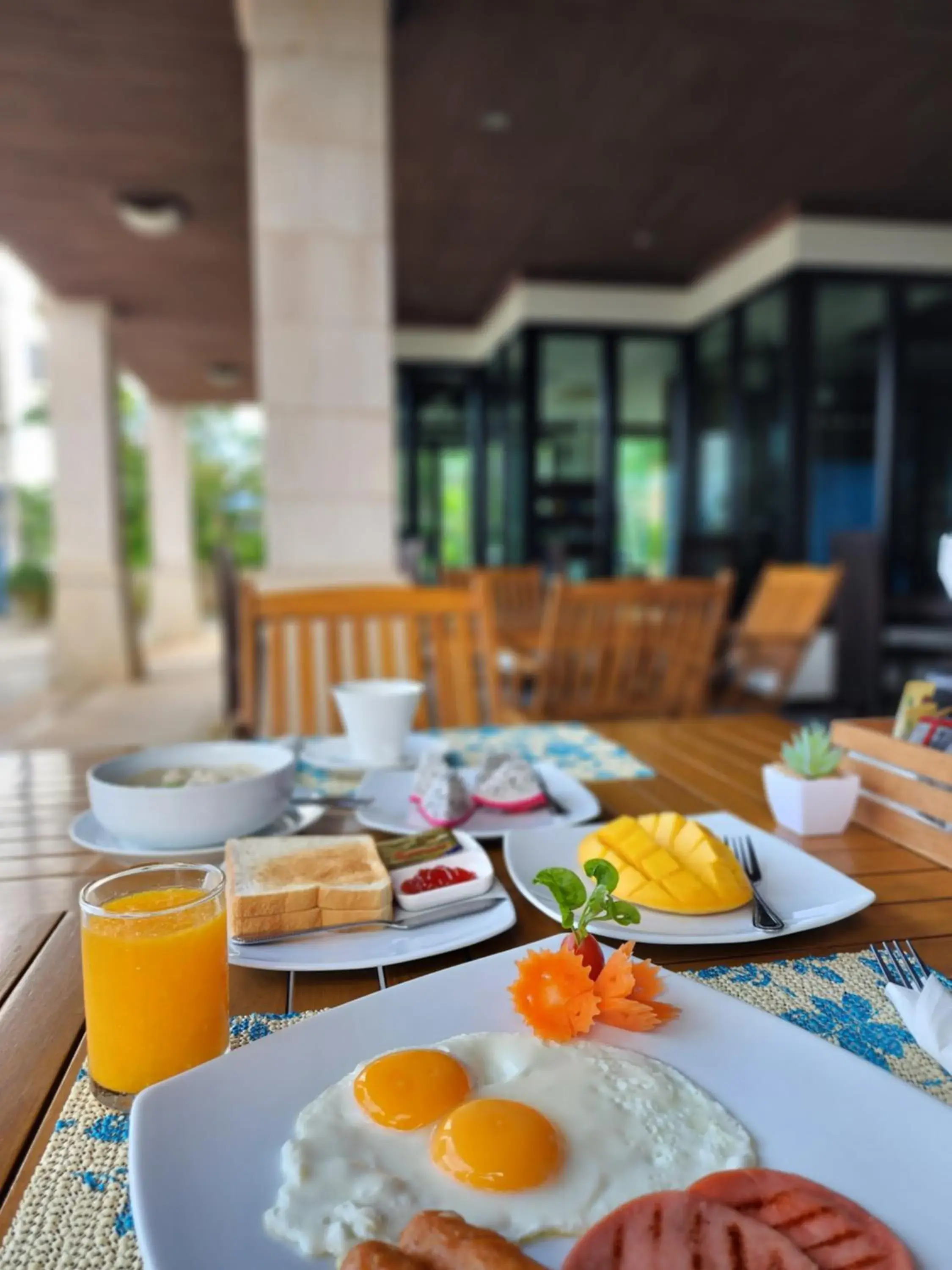 Breakfast in Lanta Mermaid Boutique House