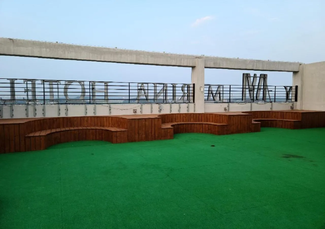 Western Bay Marina Hotel