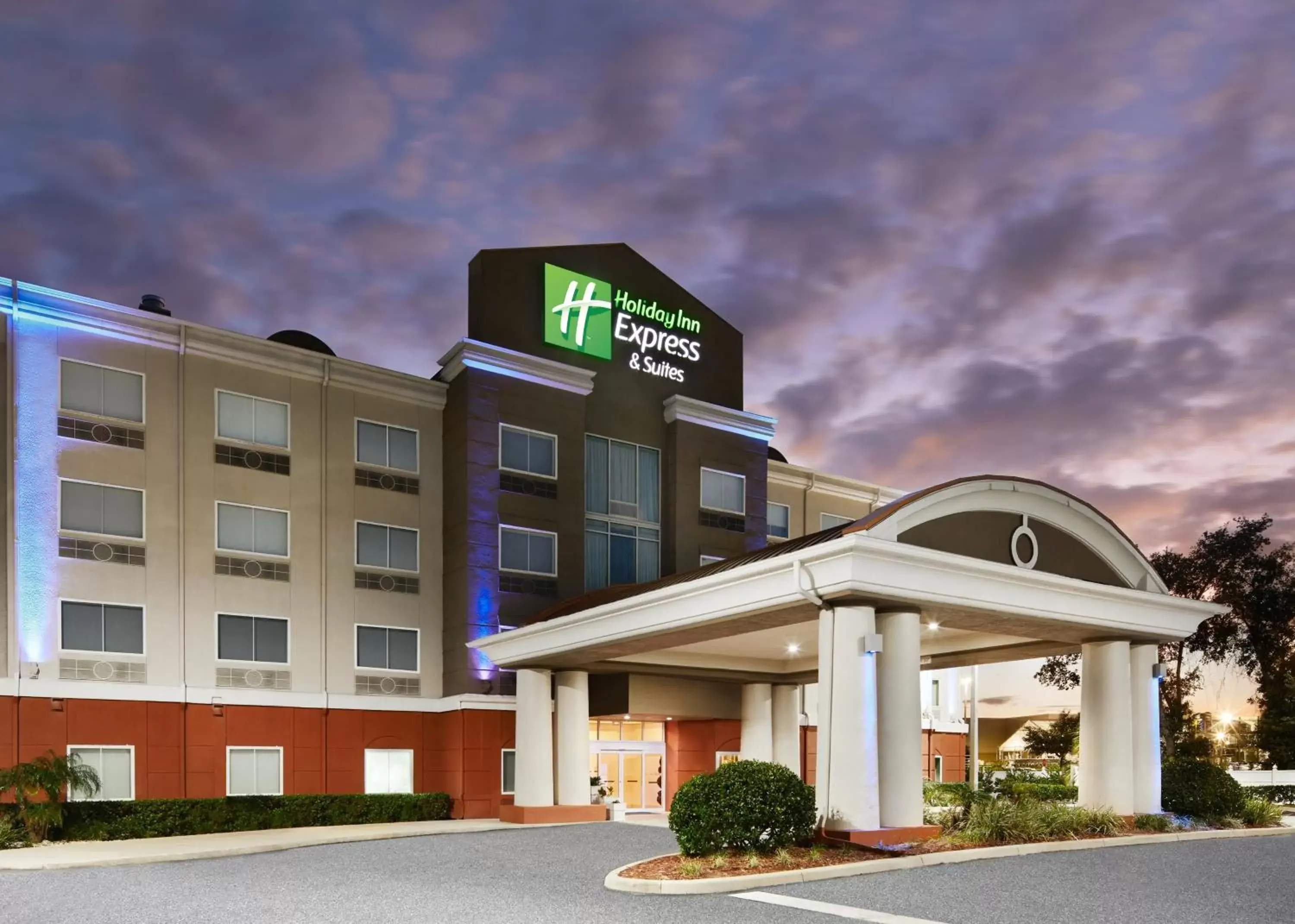 Property building in Holiday Inn Express Palatka Northwest by IHG Property building in Holiday Inn Express Palatka Northwest by IHG