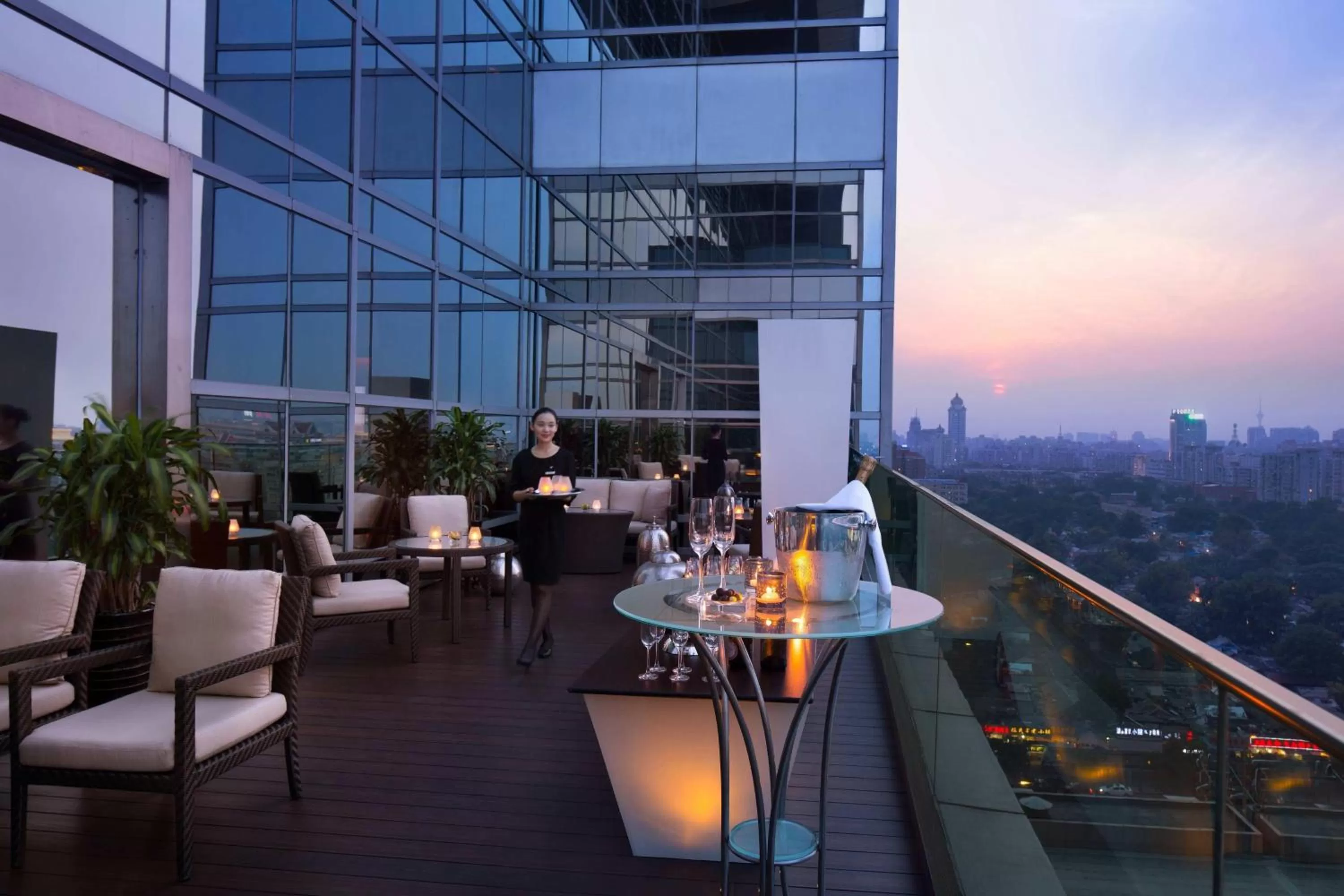 Lounge or bar in JW Marriott Hotel Beijing Central