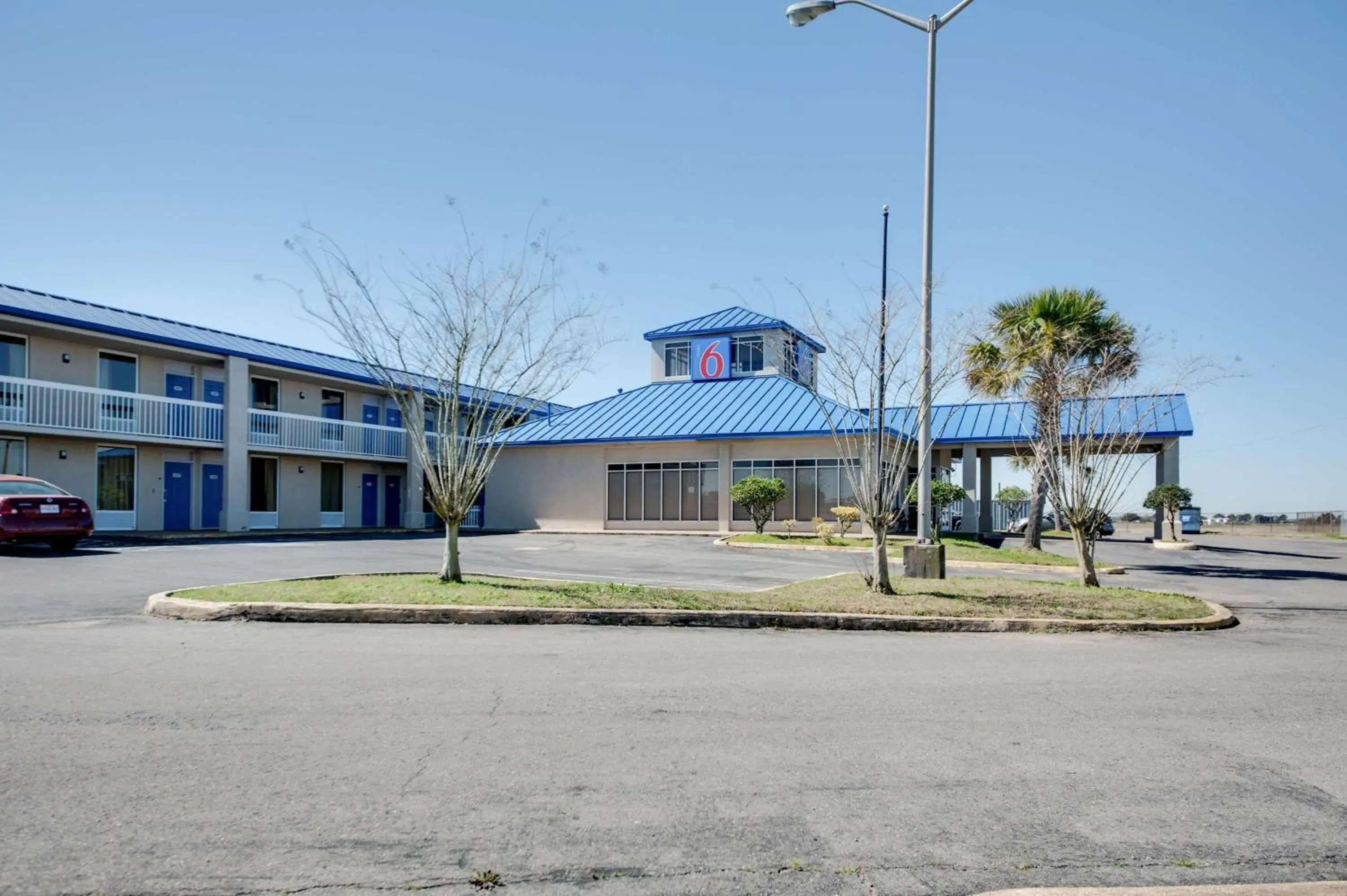 Property building in Motel 6-Jennings, LA Property building in Motel 6-Jennings, LA