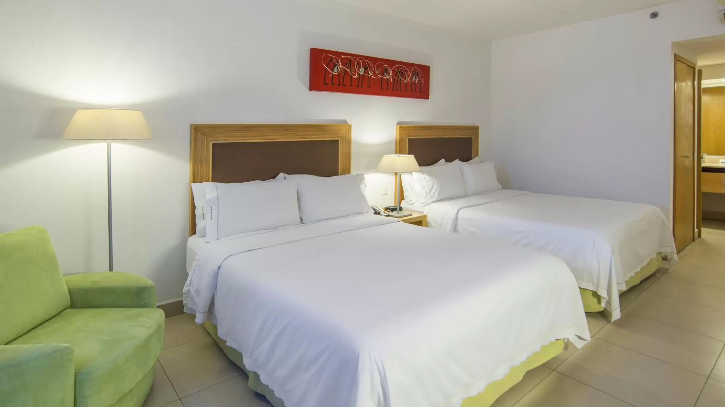 Standard Queen Room with Two Queen Beds and Pool Access in Holiday Inn Express Manzanillo by IHG Standard Queen Room with Two Queen Beds and Pool Access in Holiday Inn Express Manzanillo by IHG