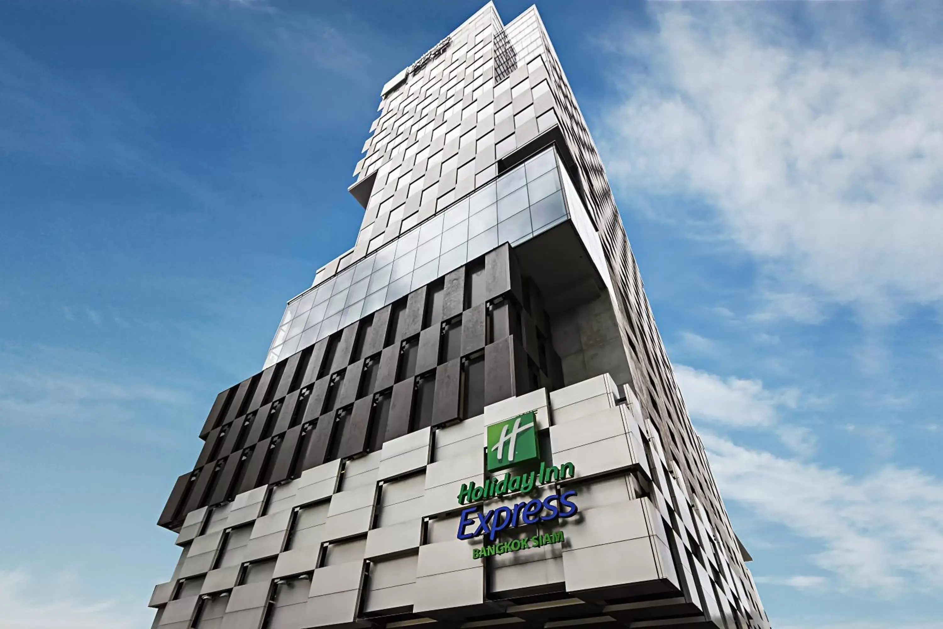 Property Building in Holiday Inn Express Bangkok Siam, an IHG Hotel - SHA Extra Plus