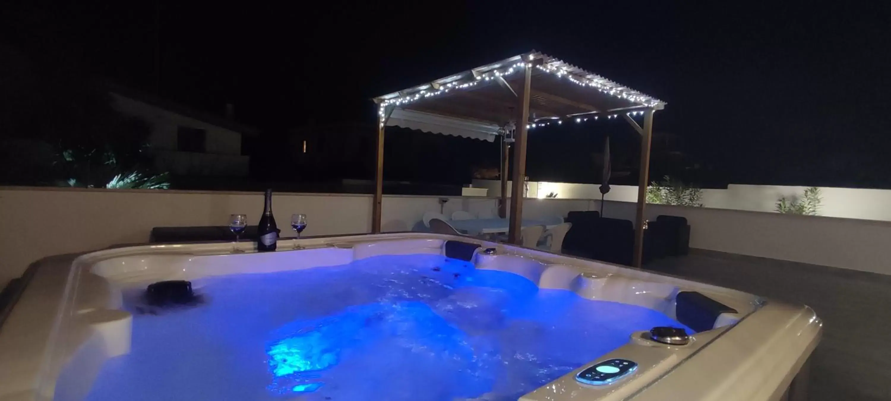 Hot Tub in Villa Kinga
