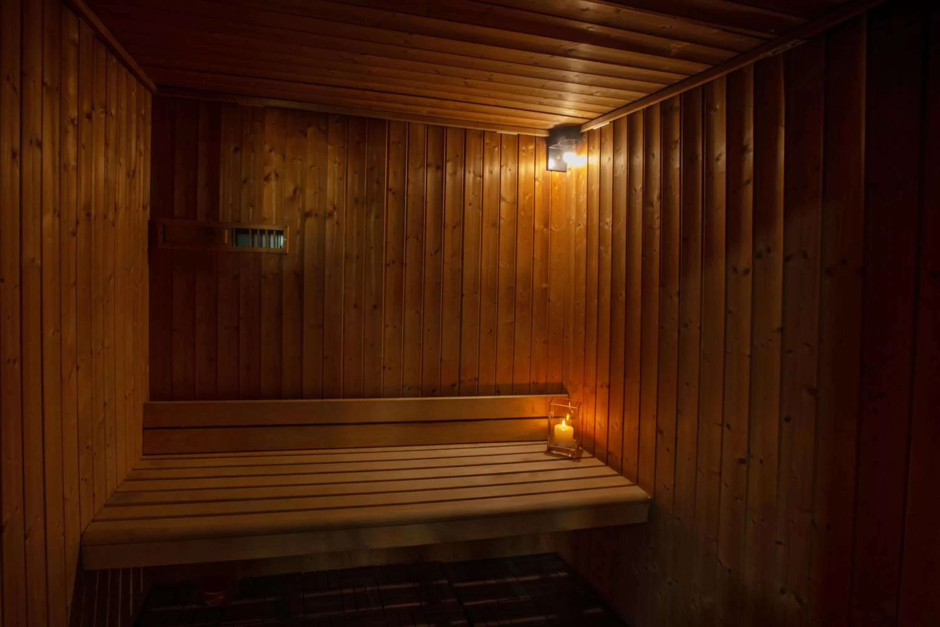 Sauna in City Tower Hotel