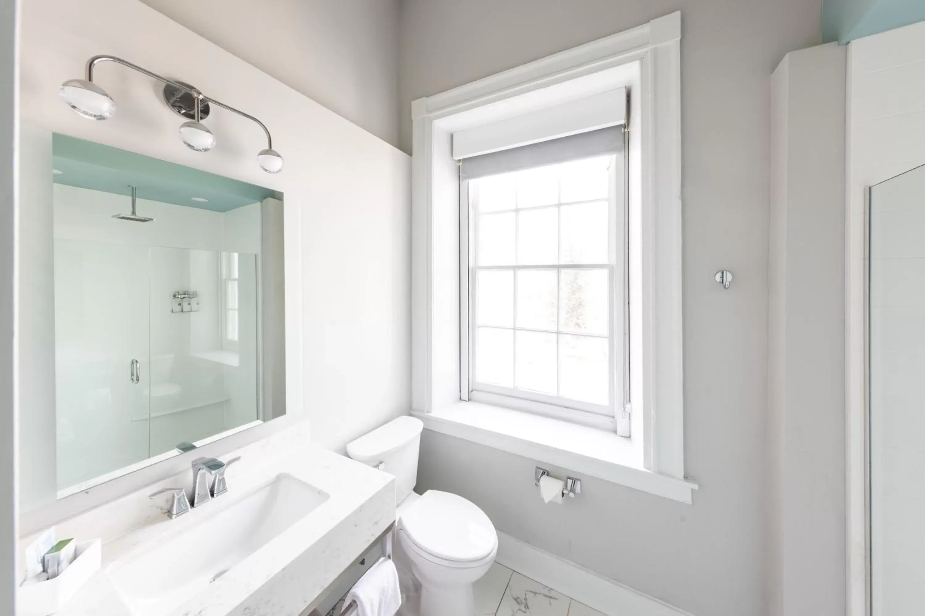 Shower, Bathroom in The Blackburn Inn and Conference Center