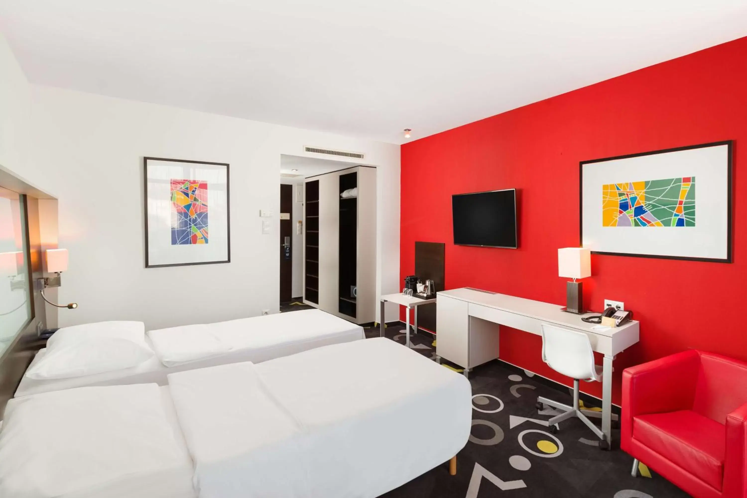 Bedroom, Bed in Park Inn by Radisson Sarvar Resort & Spa