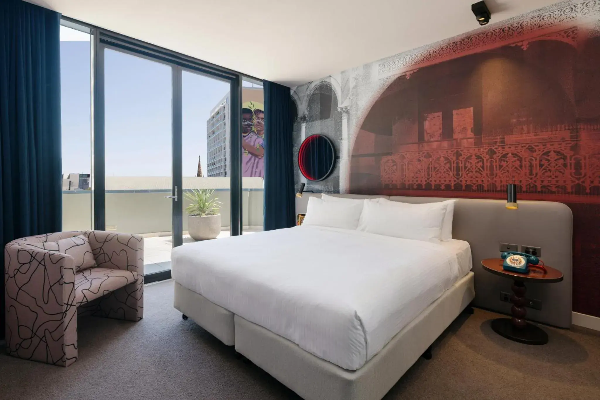 Photo of the whole room, Bed in Hotel Indigo Sydney Potts Point