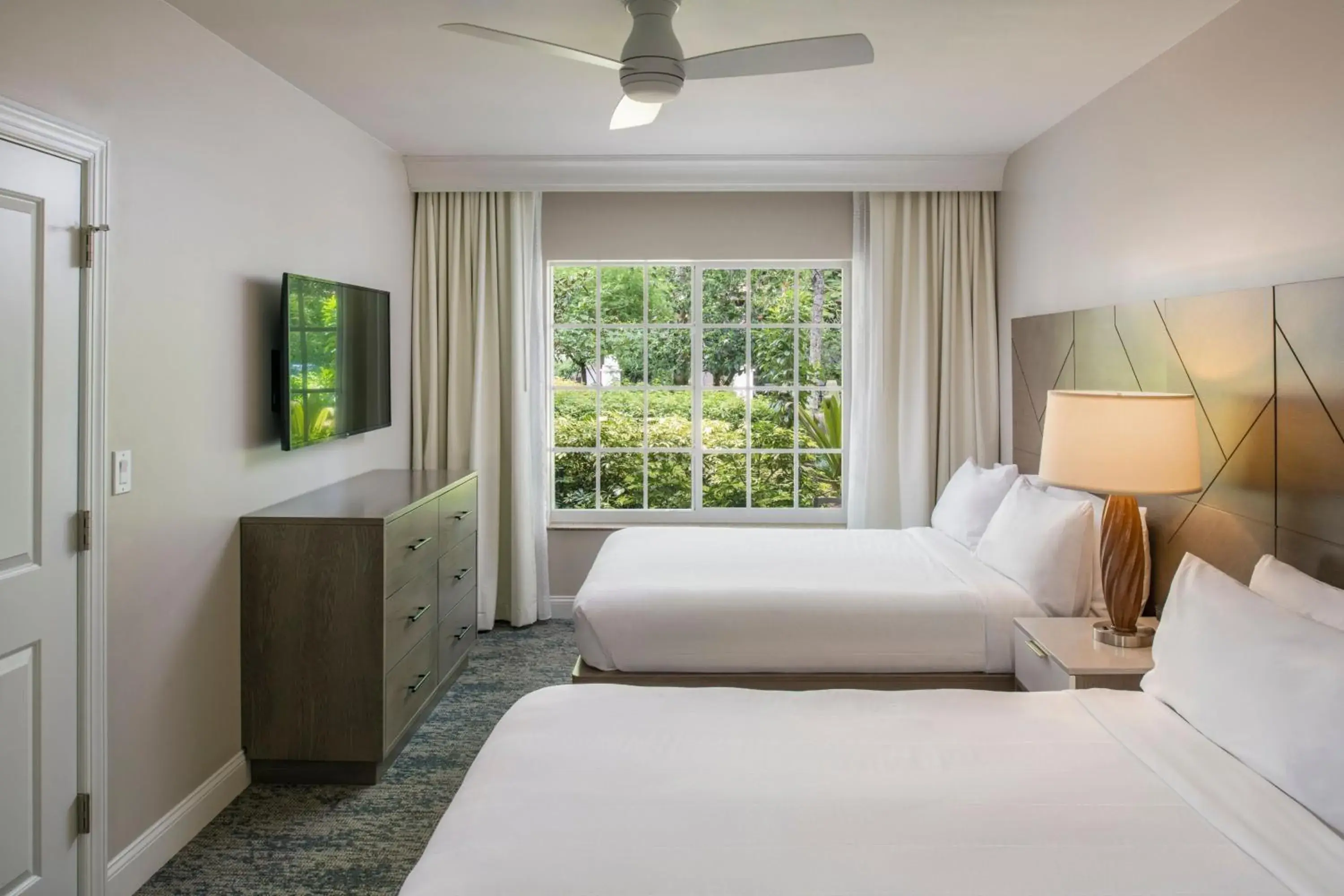 Bedroom, Bed in Marriott's Lakeshore Reserve
