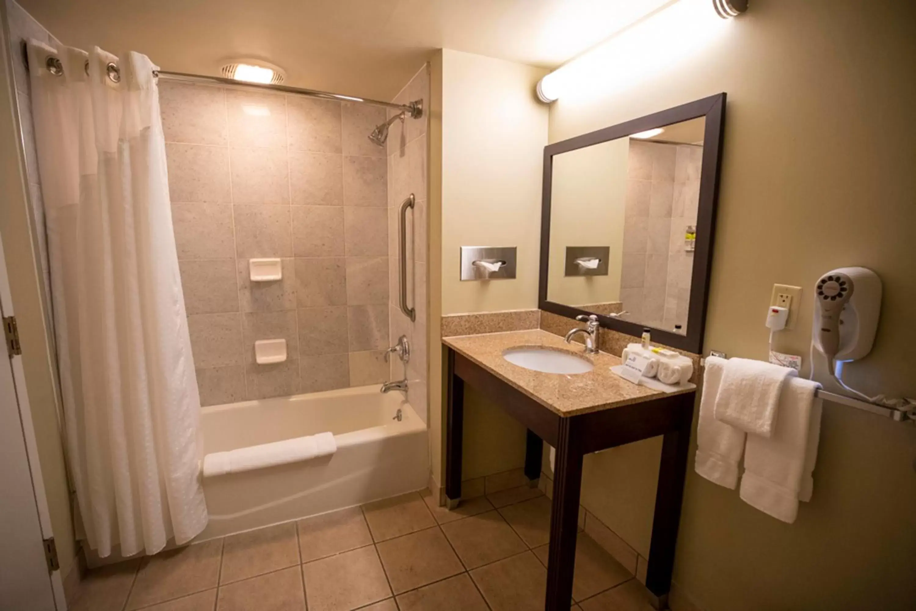 Bathroom in Holiday Inn Express Hotel & Suites Pittsburgh Airport, an IHG Hotel