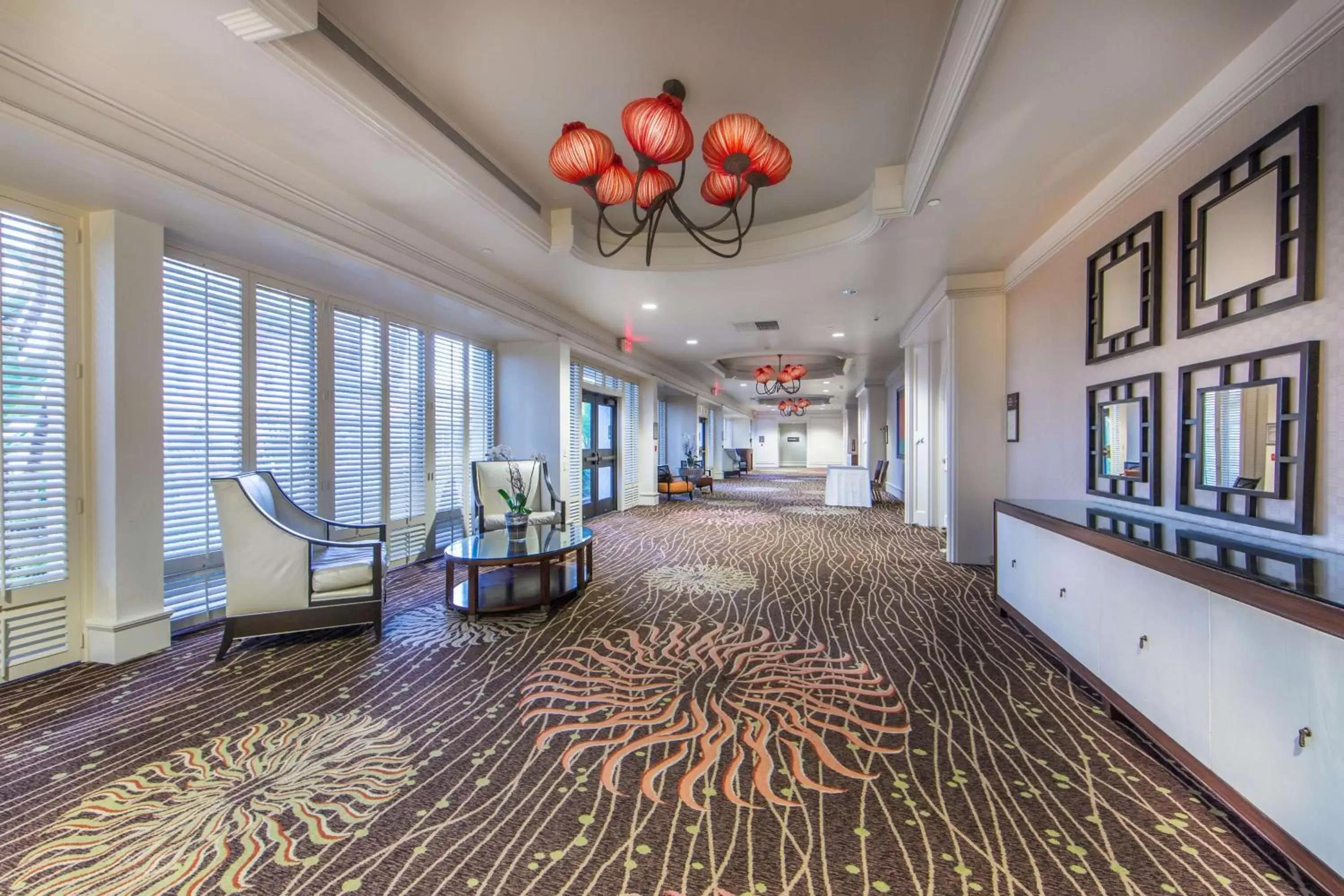 Meeting/conference room, Lobby/Reception in Hilton Irvine/Orange County Airport