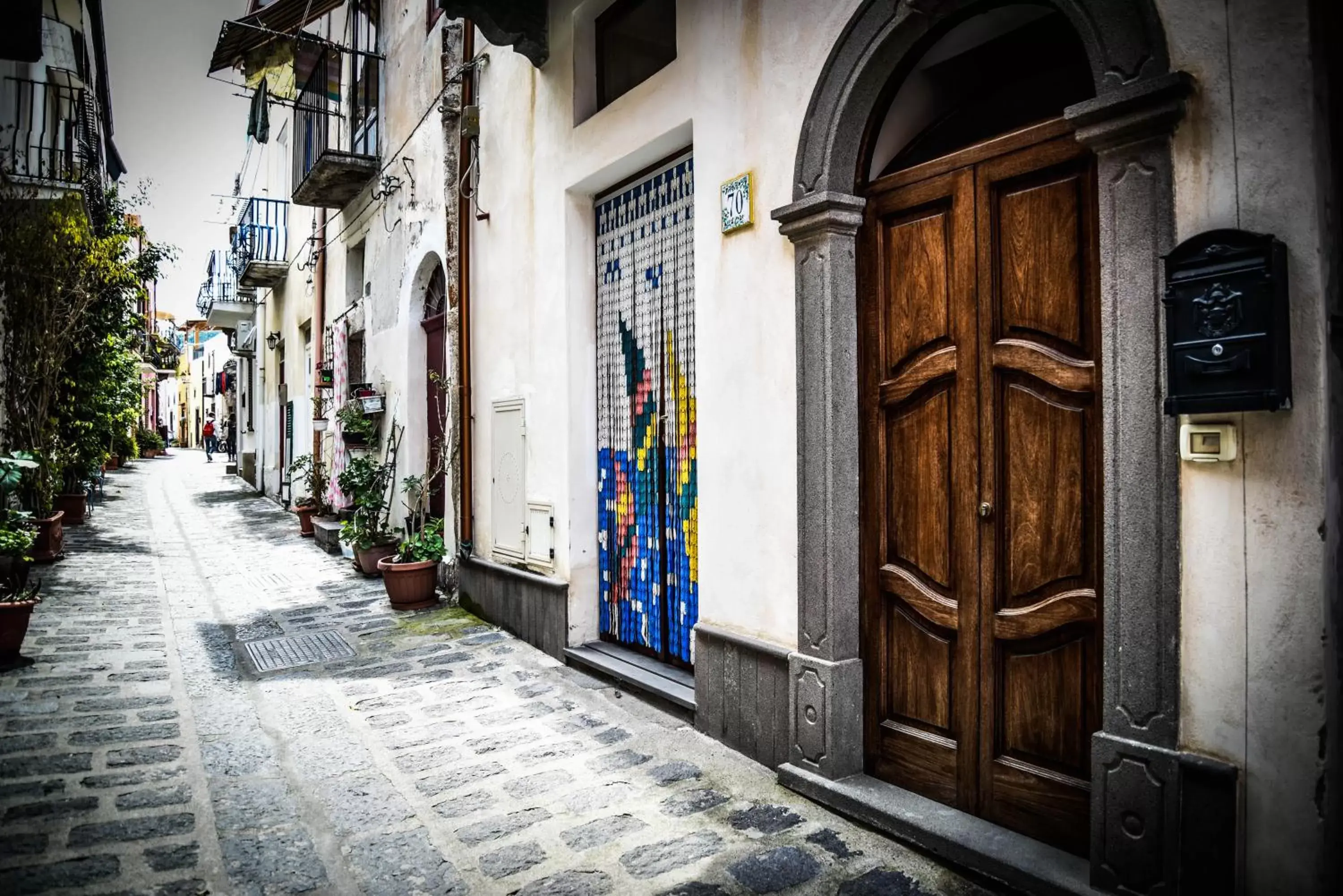 Facade/entrance in Malvasia B&B