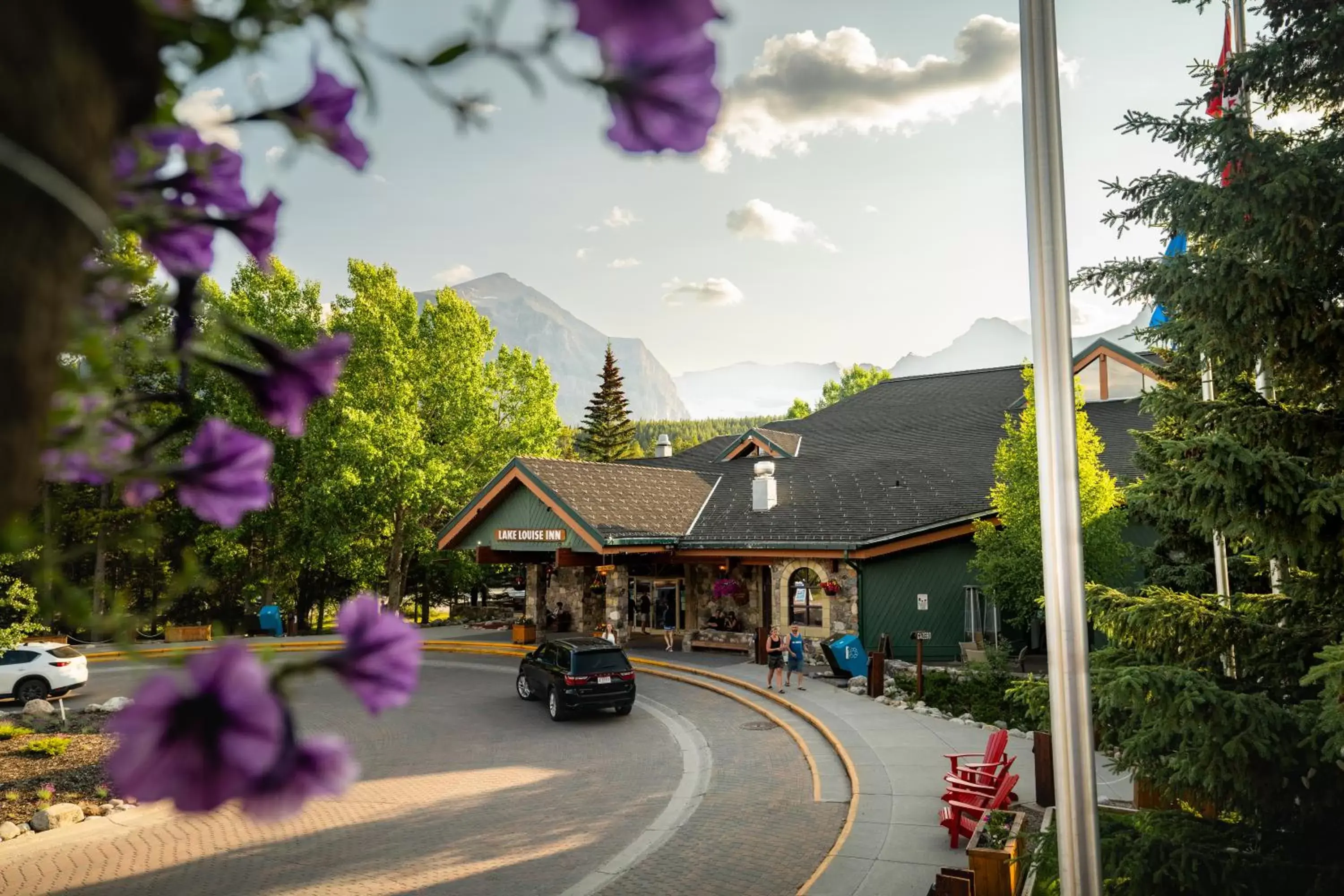 Property Building in Lake Louise Inn