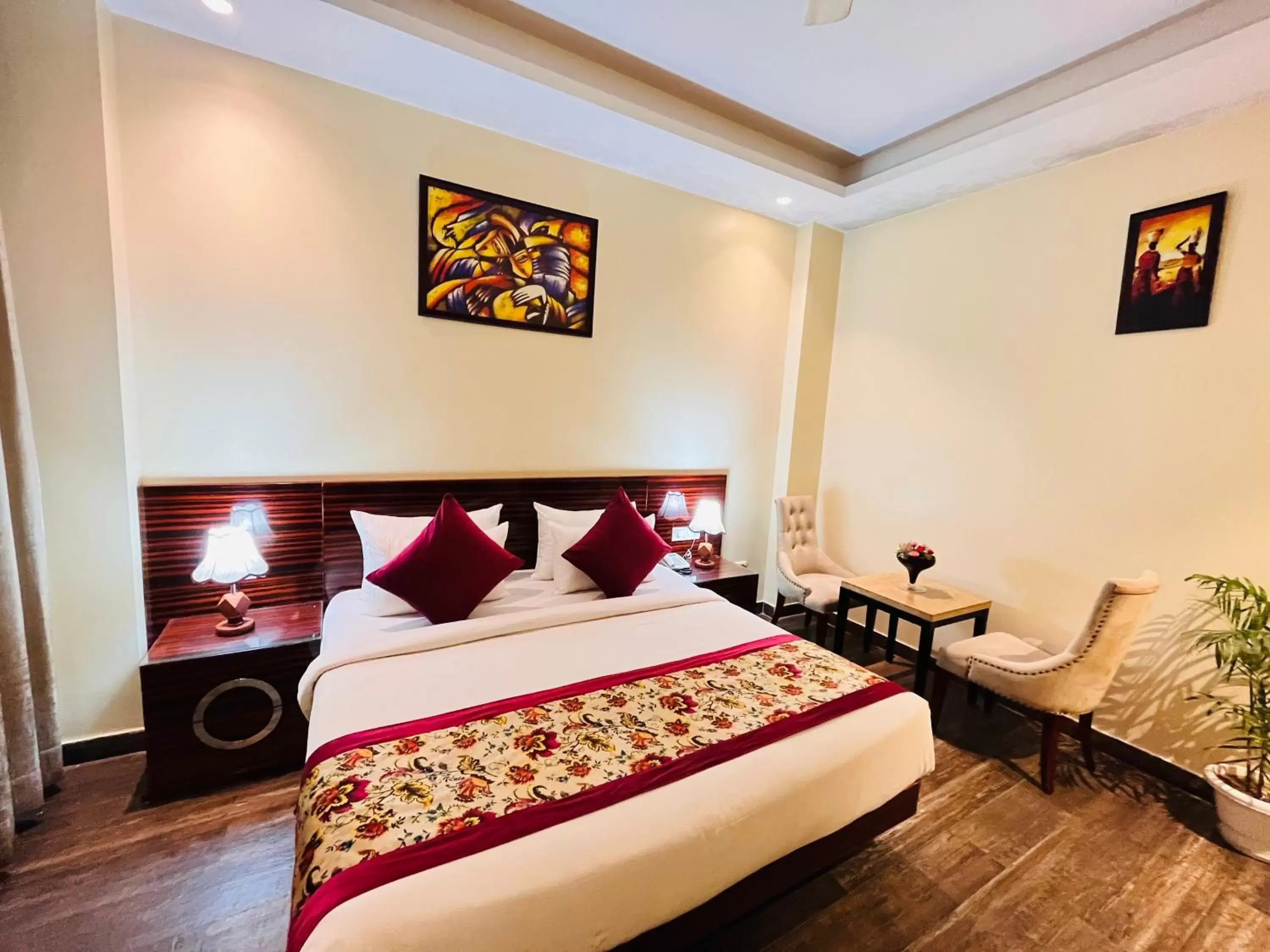 Photo of the whole room, Bed in Hotel Banz - Near Delhi International Airport