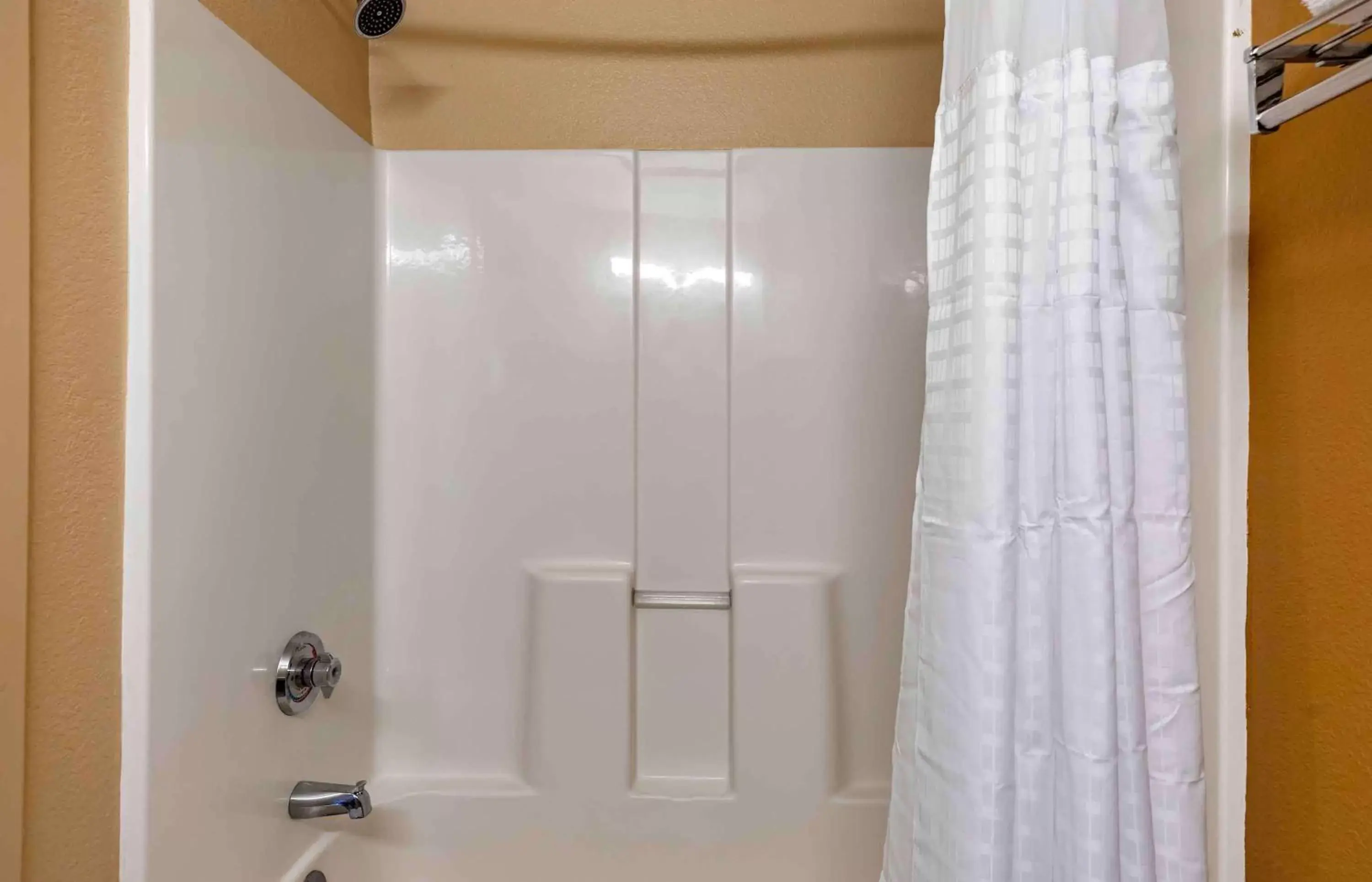 Bathroom in Extended Stay America Suites - Denver - Westminster