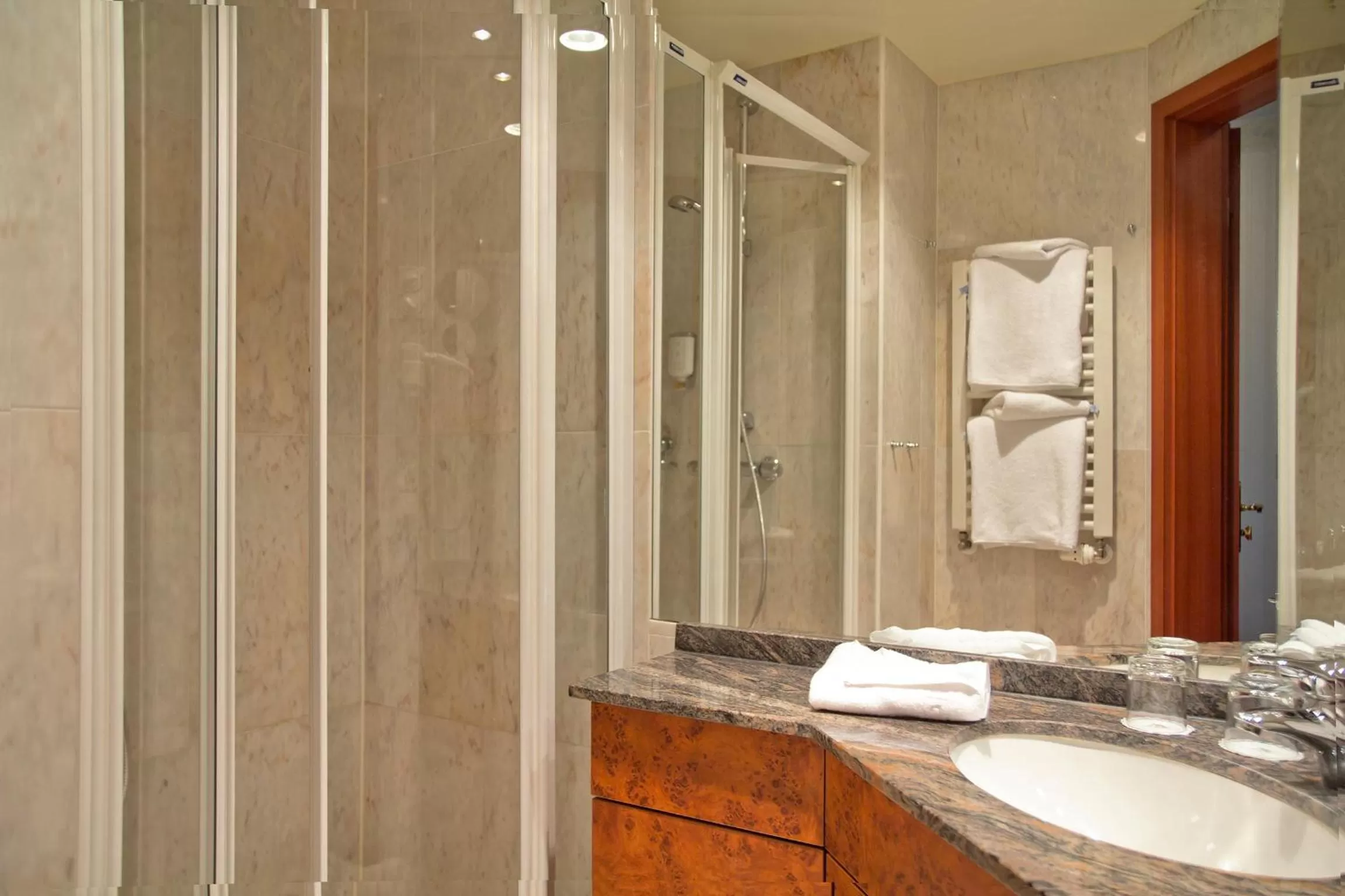 Bathroom in SEETELHOTEL Ostseeresidenz Ahlbeck