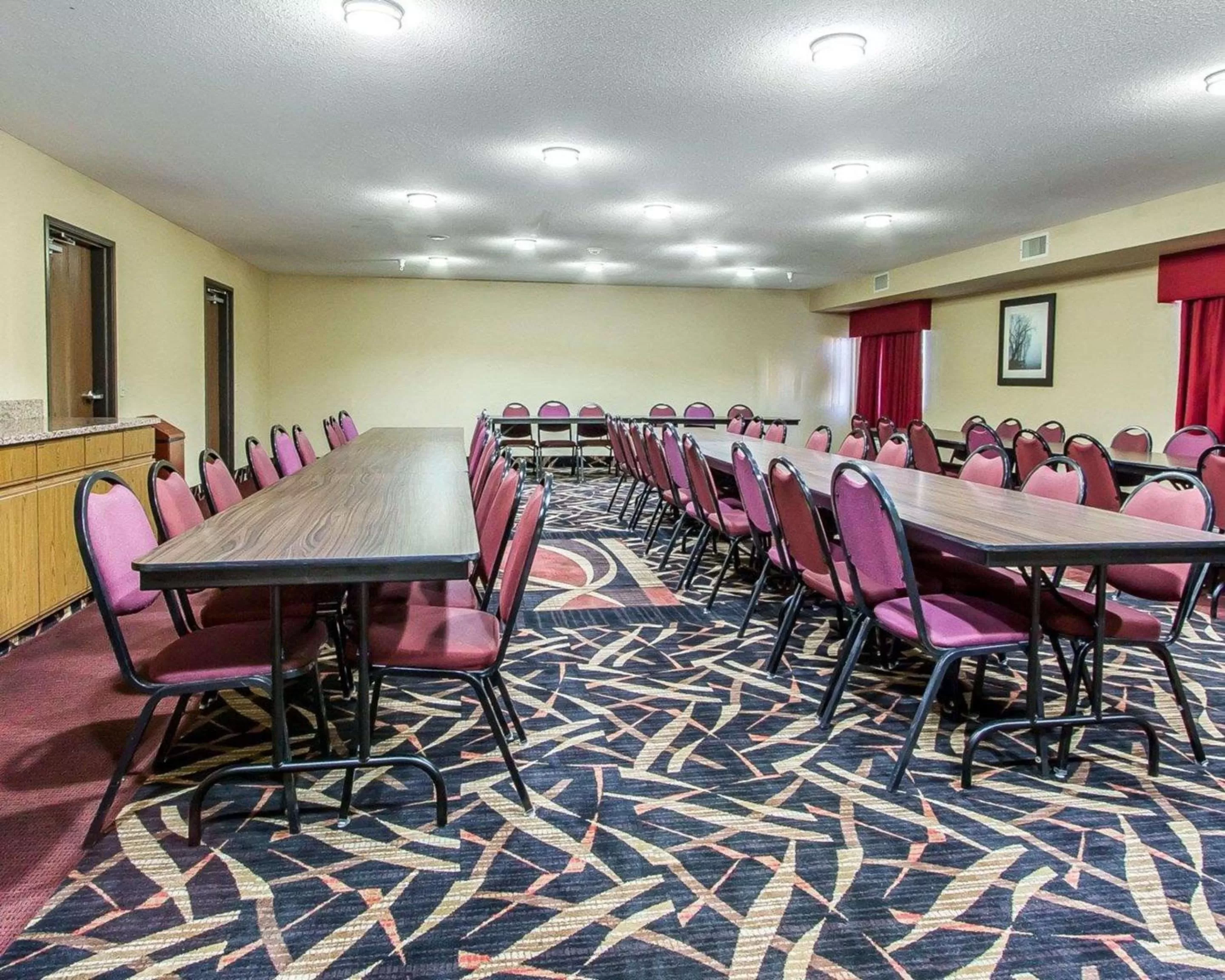 Meeting/conference room in Quality Inn & Suites Mount Pleasant