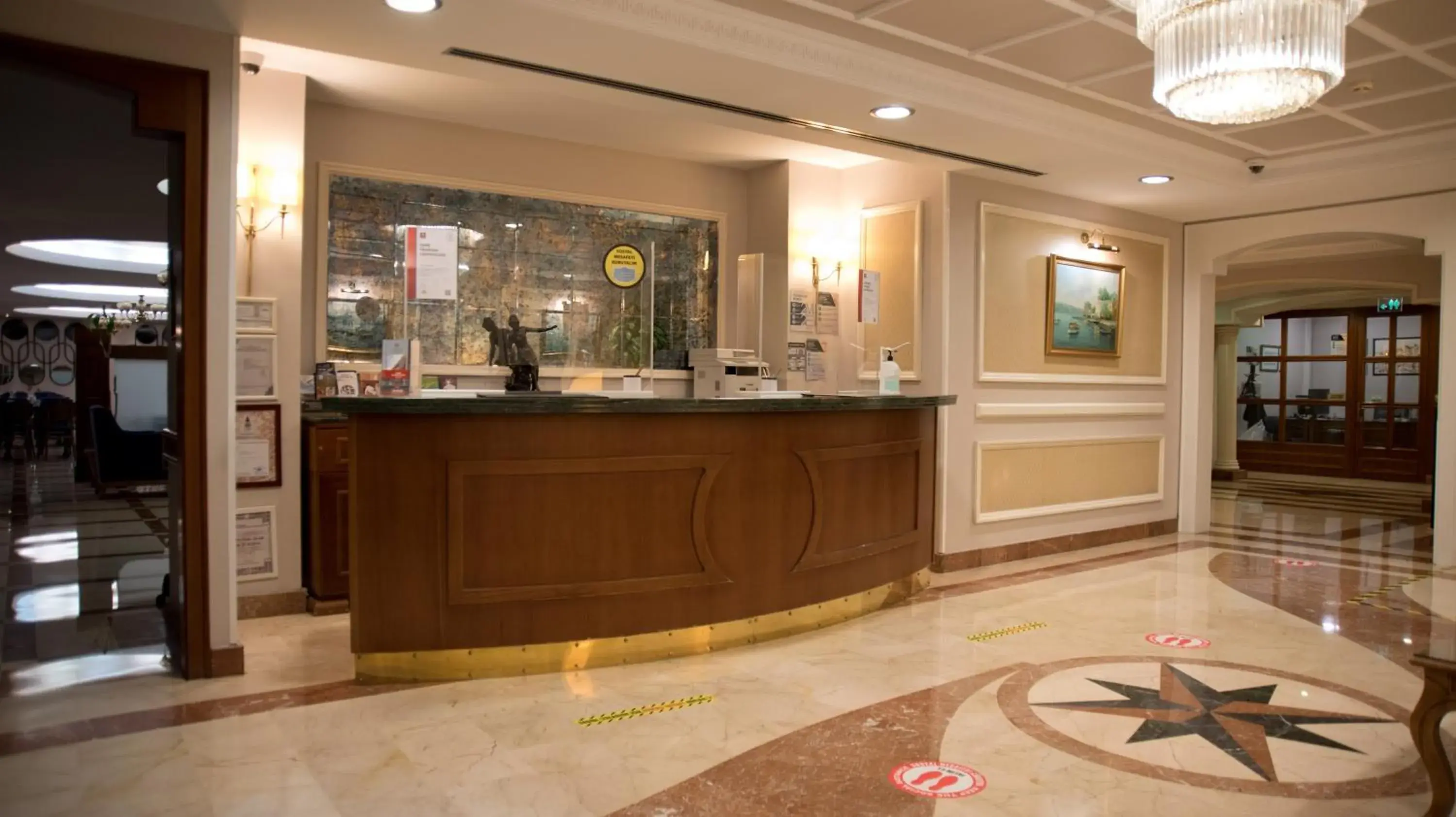 Lobby or reception in Taksim Metropark Hotel Lobby or reception in Taksim Metropark Hotel