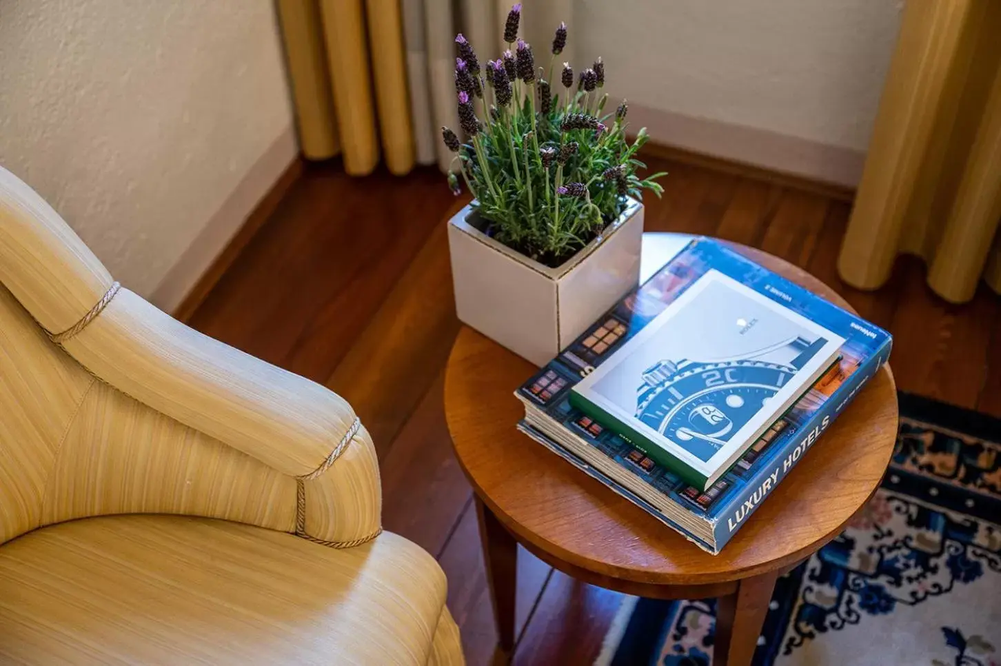 Decorative detail, Seating Area in Albergo Al Sole