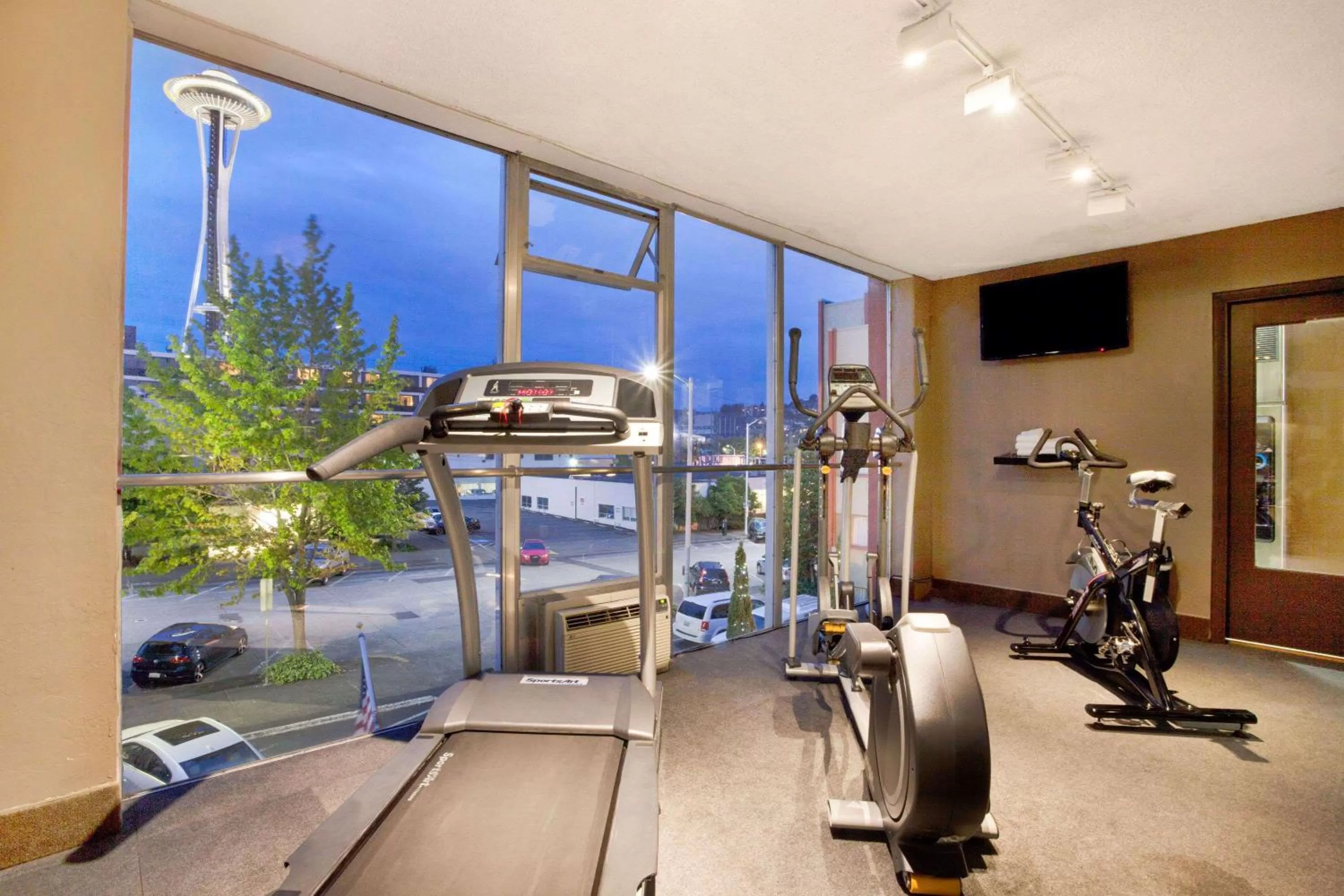 Fitness centre/facilities in Travelodge by Wyndham Seattle By The Space Needle