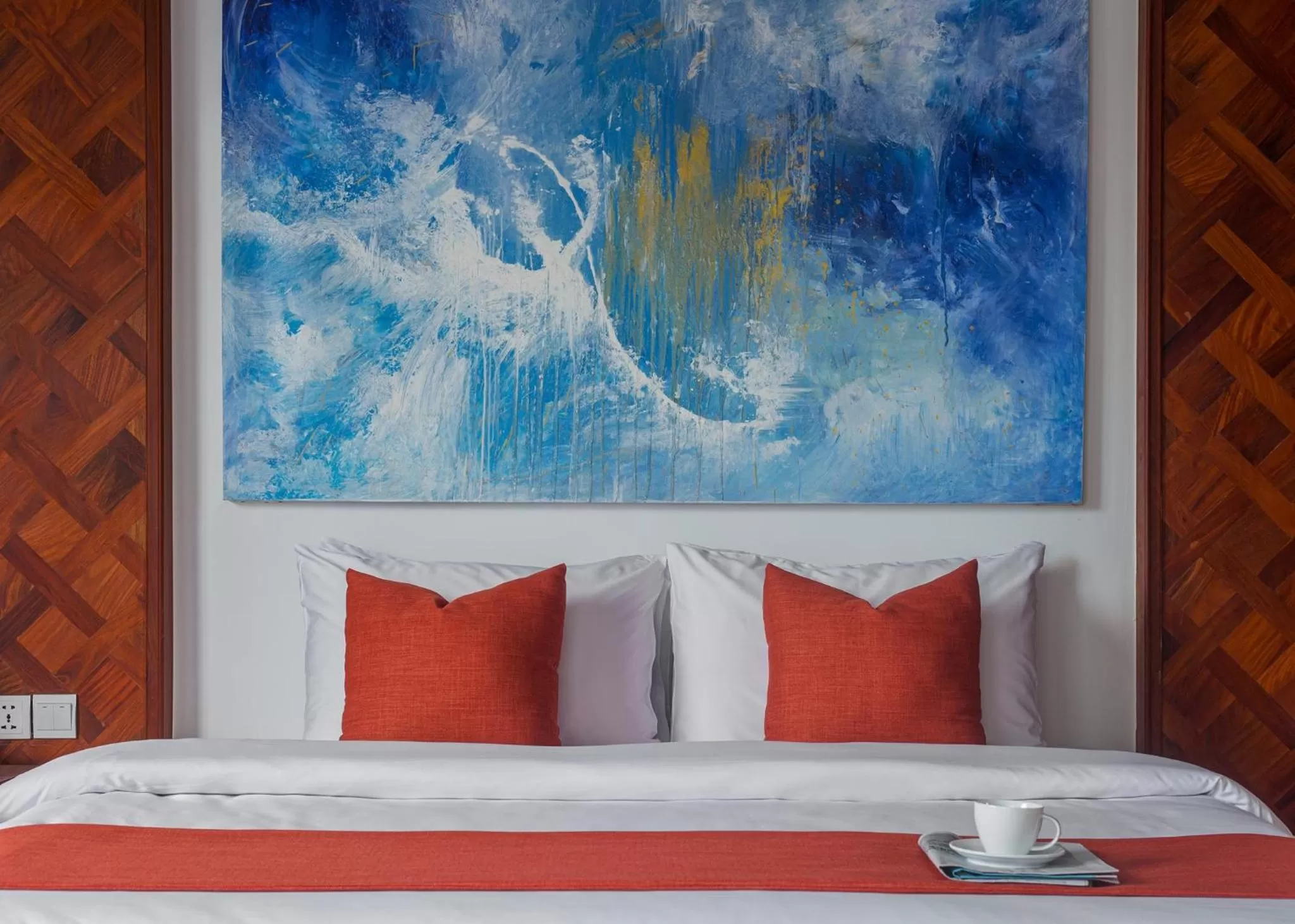 Bedroom, Bed in Homewood Hotel