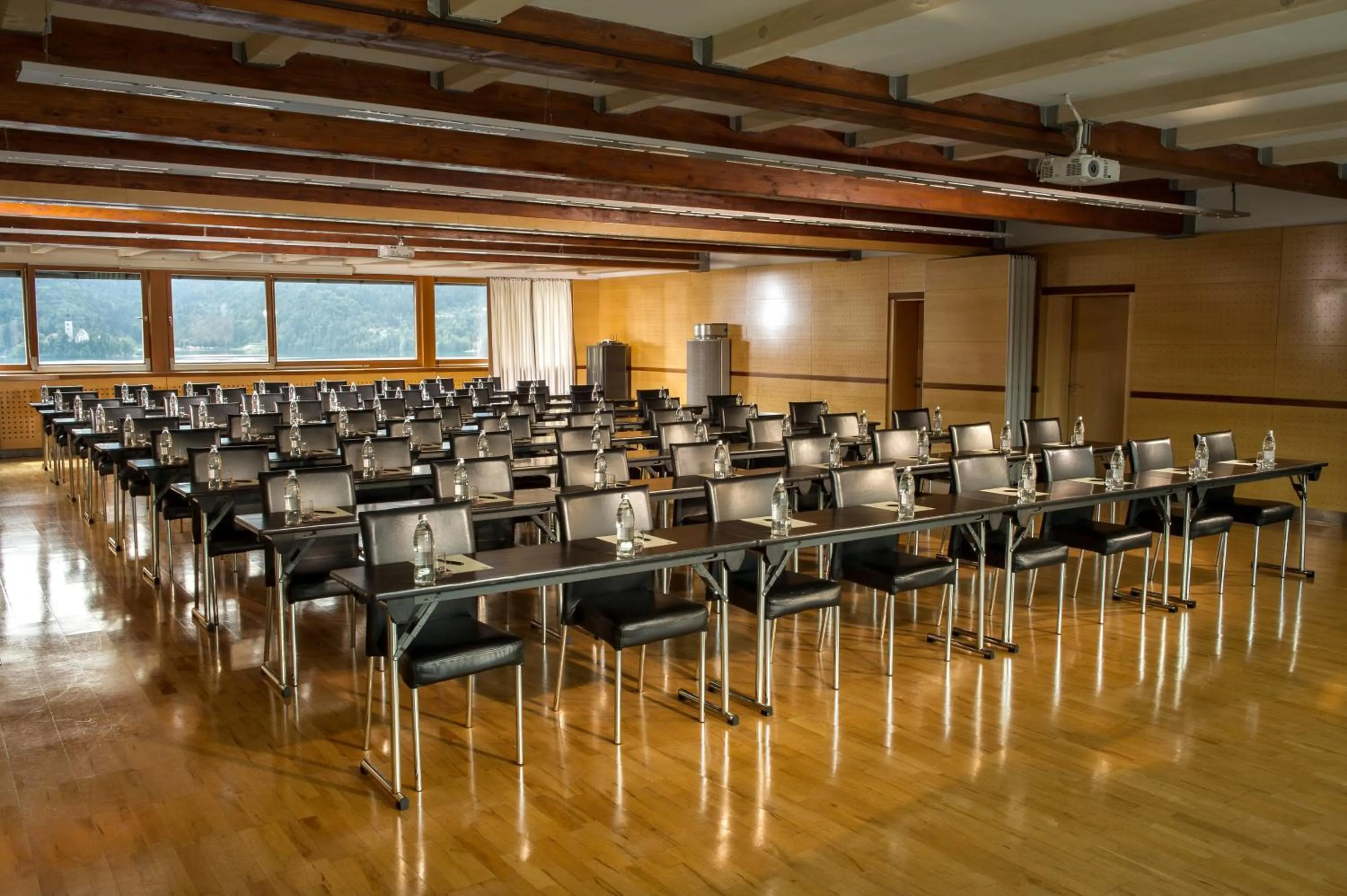 Meeting/conference room in Hotel Lovec