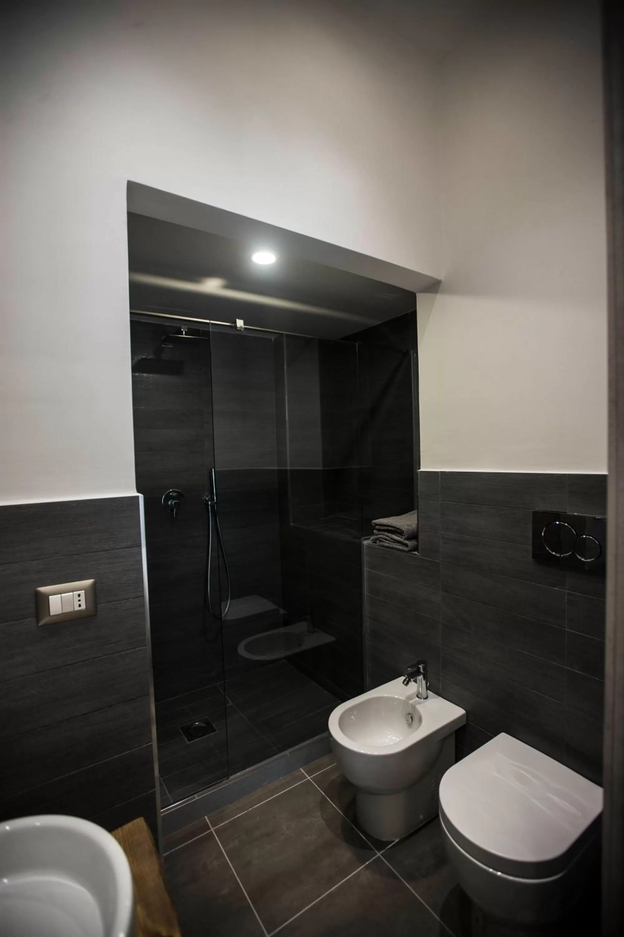 Bathroom in GB Central Station Napoli