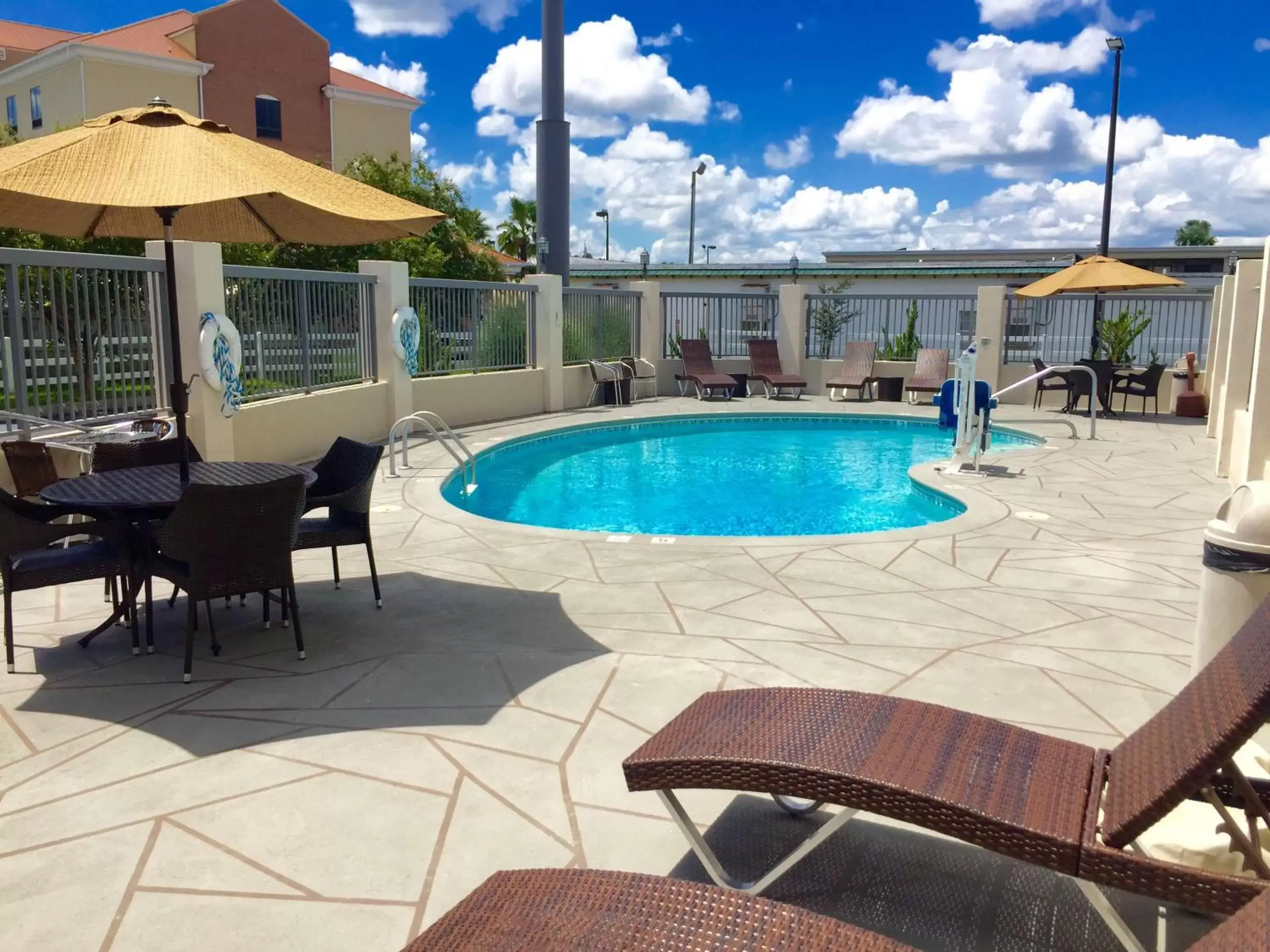 Pool view, Swimming Pool in Hampton Inn Waycross