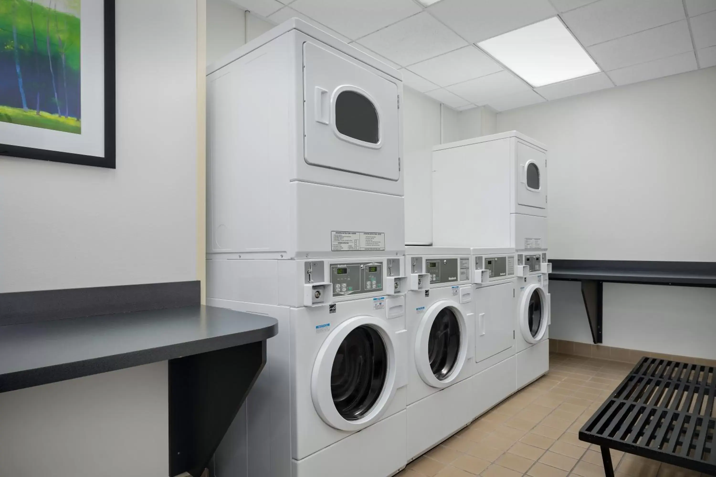laundry, Kitchen/Kitchenette in Fairfield by Marriott Tacoma Puyallup