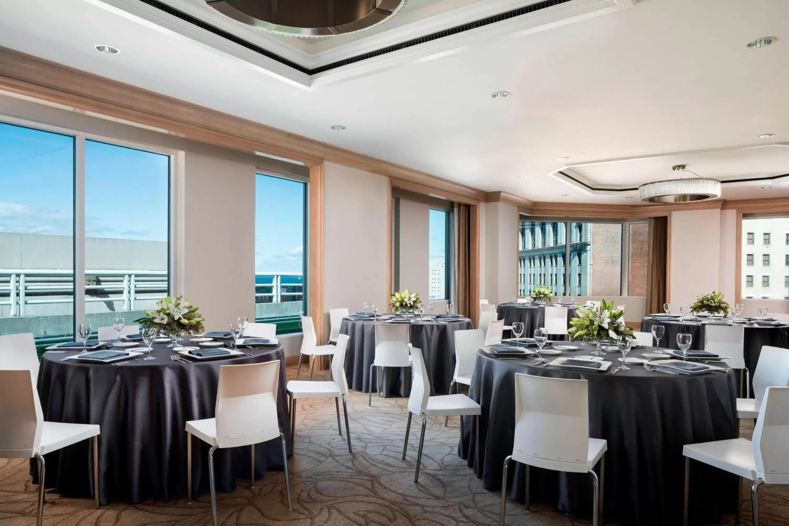 Meeting/conference room, Restaurant/Places to Eat in The Ritz-Carlton, Cleveland