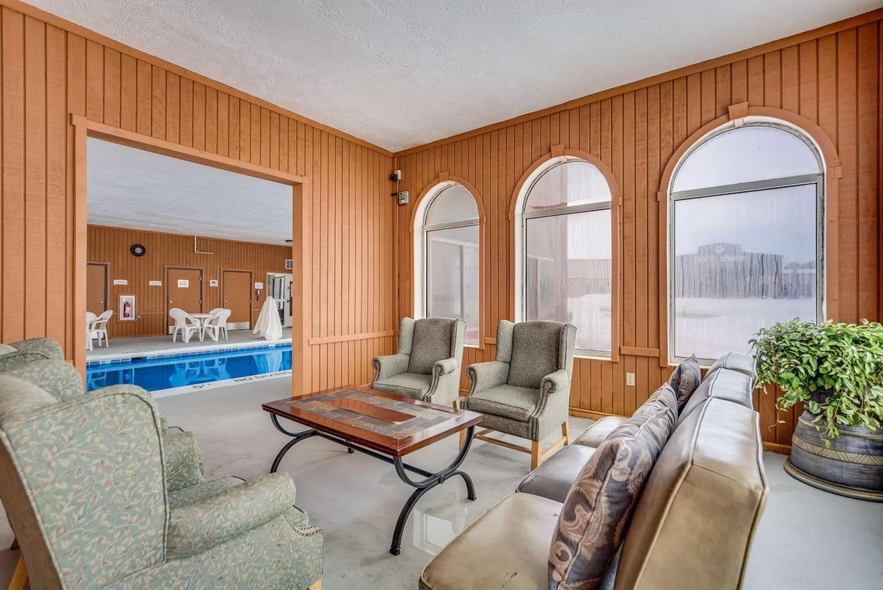 Pool view in Quality Inn Hastings Pool view in Quality Inn Hastings